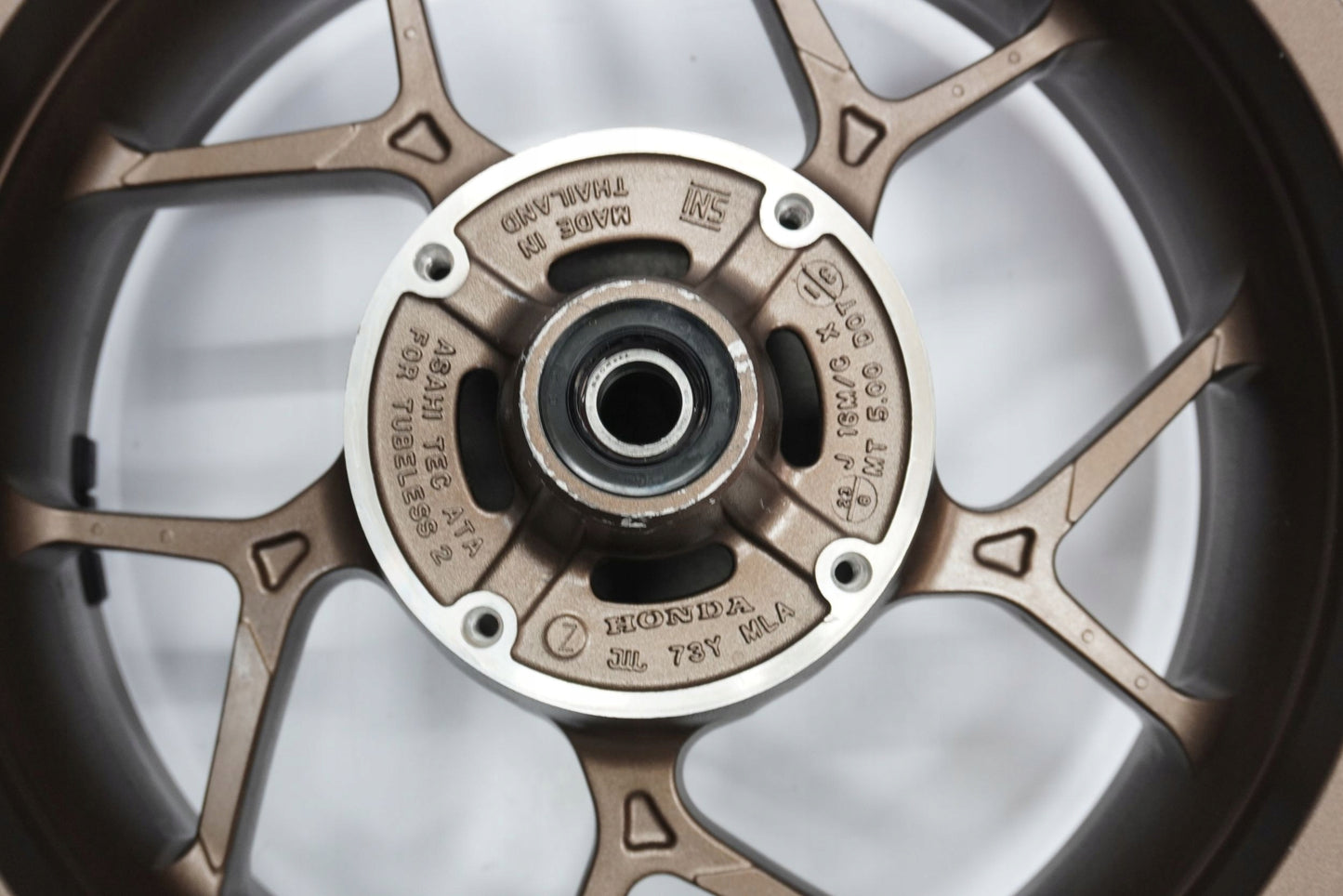 HONDA CMX 1100 REBEL DTC 23- Felge hinten Wheel Hinterrad 2