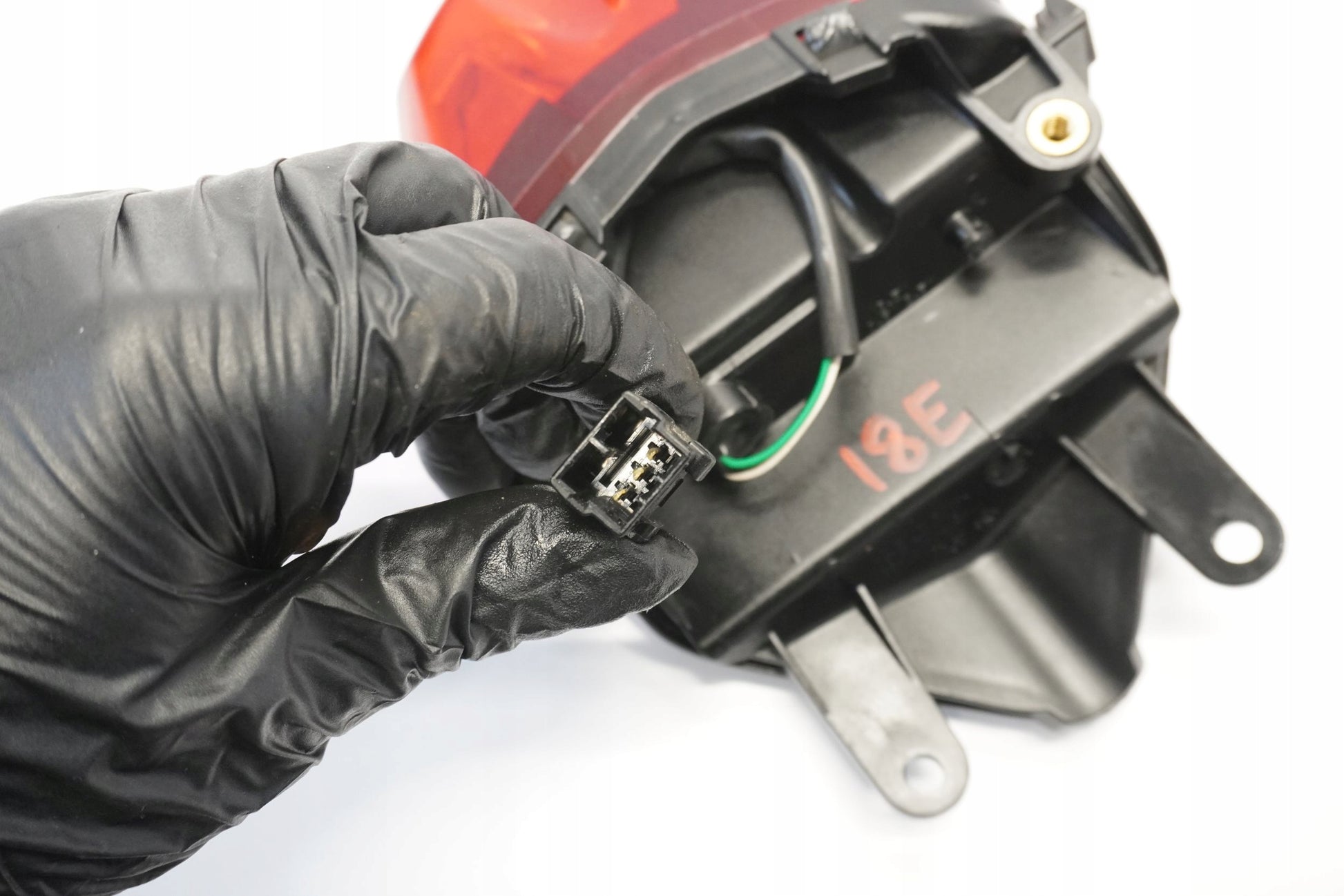 TRIUMPH STREET TRIPLE 675 13-17 Rücklicht 9