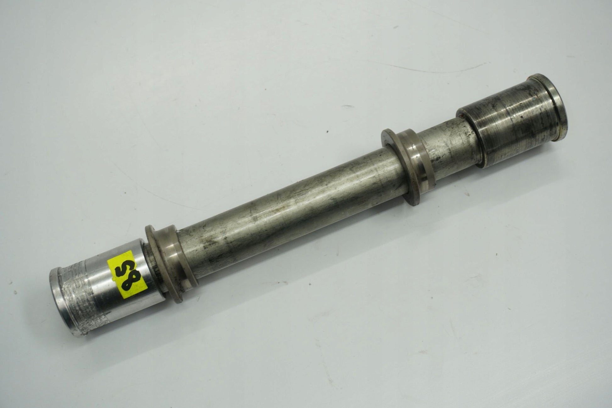 KAWASAKI ZX-6R 636 05-06 Vorderachse Achse vorne Radachse front axle 2