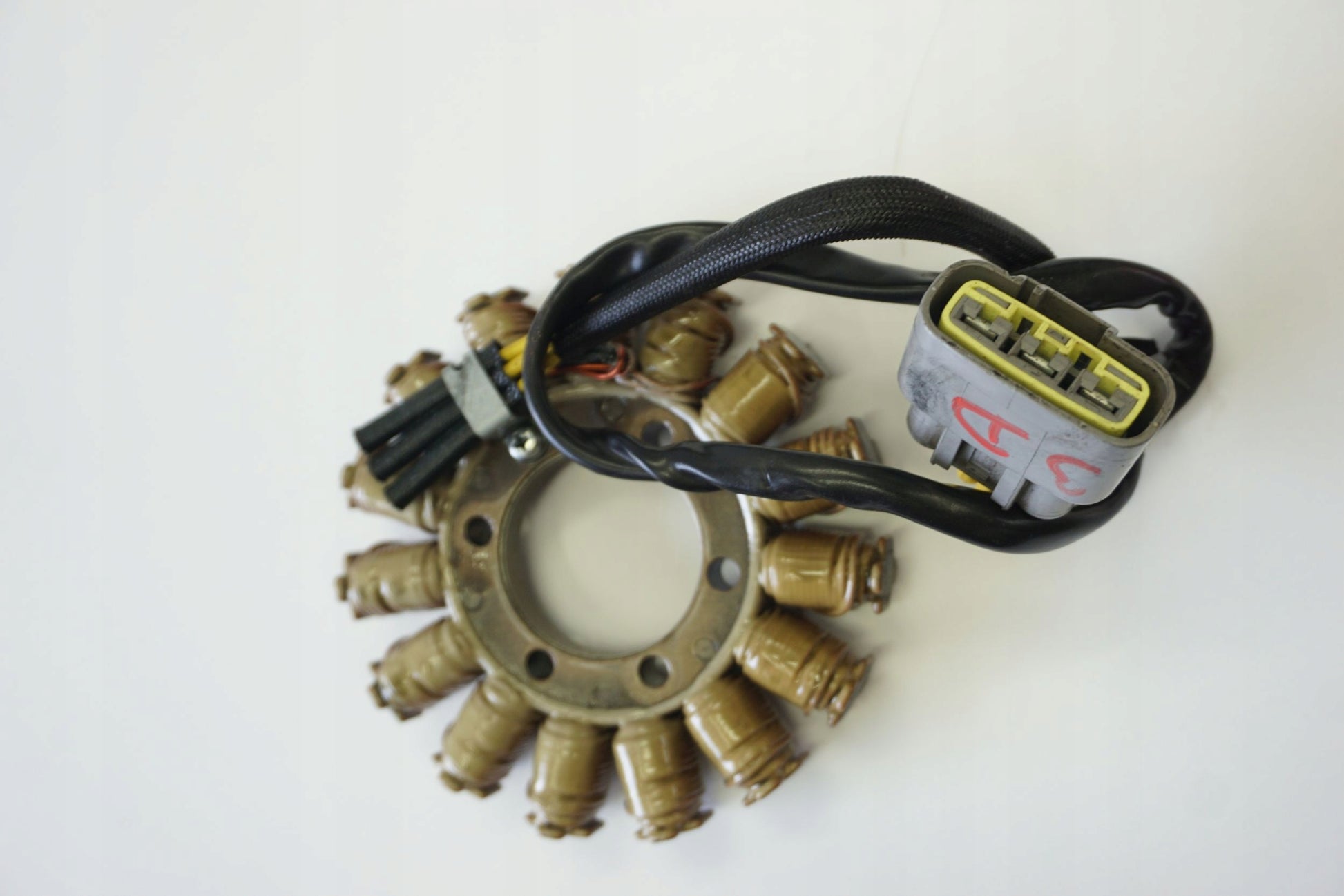 DUCATI 1199 PANIGALE 12-15 Lichtmaschine Stator Generator Lima Alternator 4