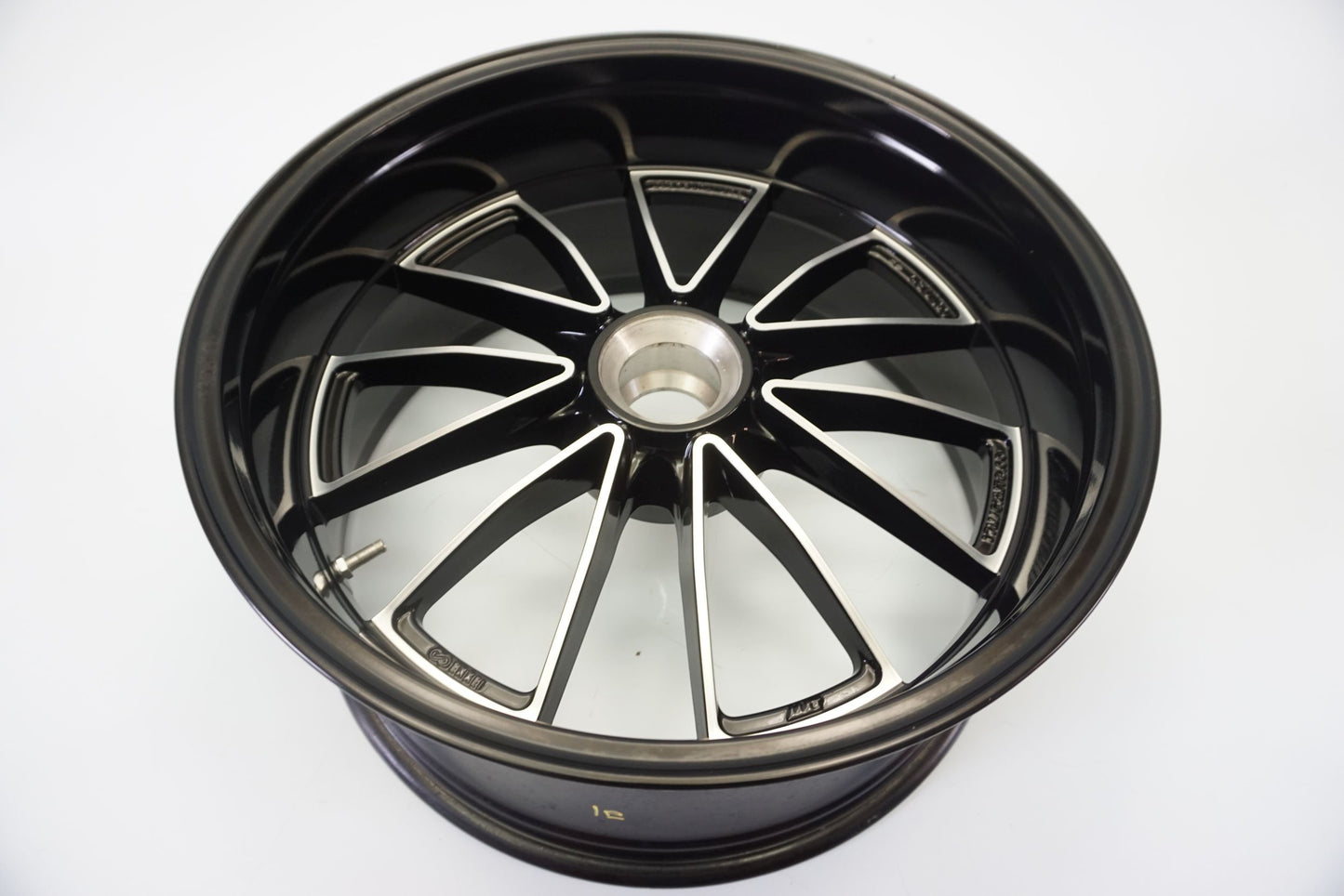 DUCATI DIAVEL 1200 Felge hinten Wheel Hinterrad 7