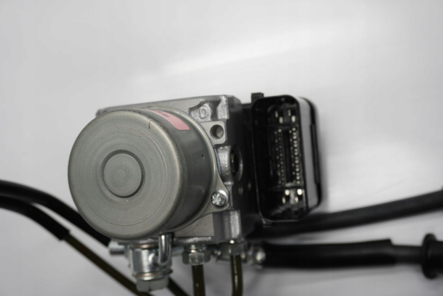 SUZUKI V-STROM 800 23- ABS Pumpe Druckmodulator 7