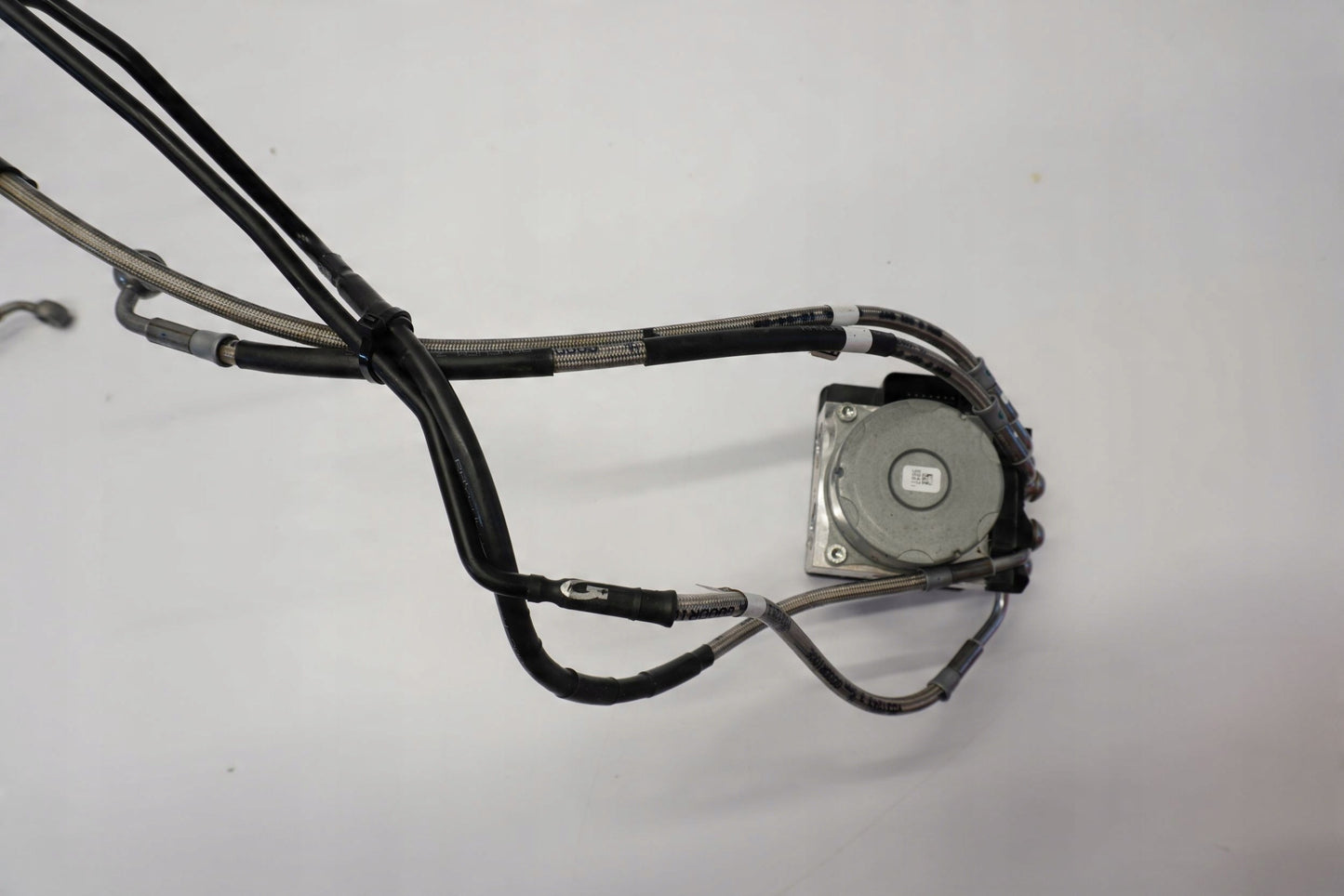 BMW S 1000 R K63 21-23 ABS Pumpe Druckmodulator 9