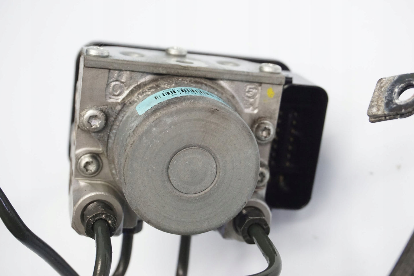 HONDA VFR 800 F 17-19 ABS Pumpe Druckmodulator 7