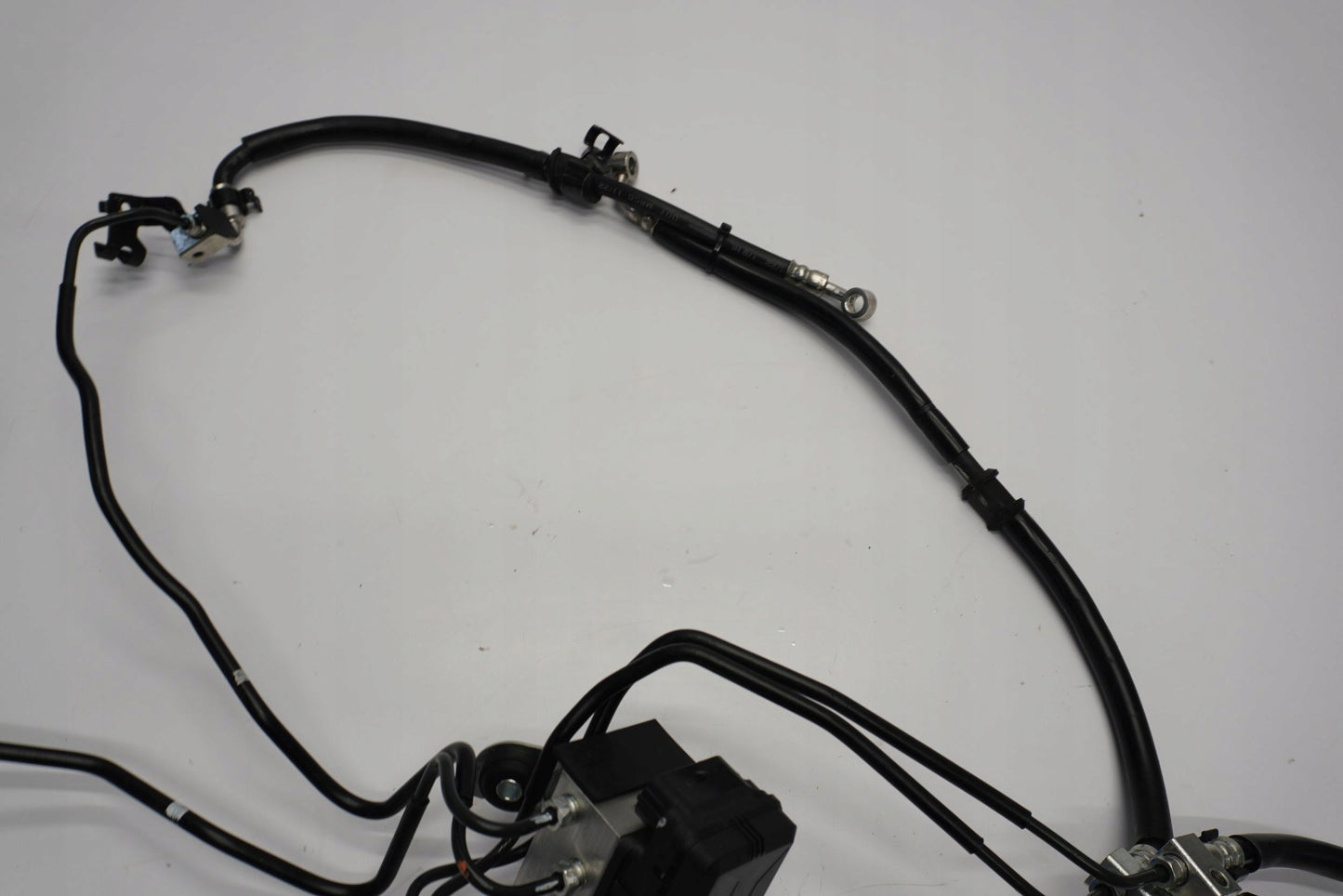 SUZUKI GSX-R 125 18- ABS Pumpe Druckmodulator 6