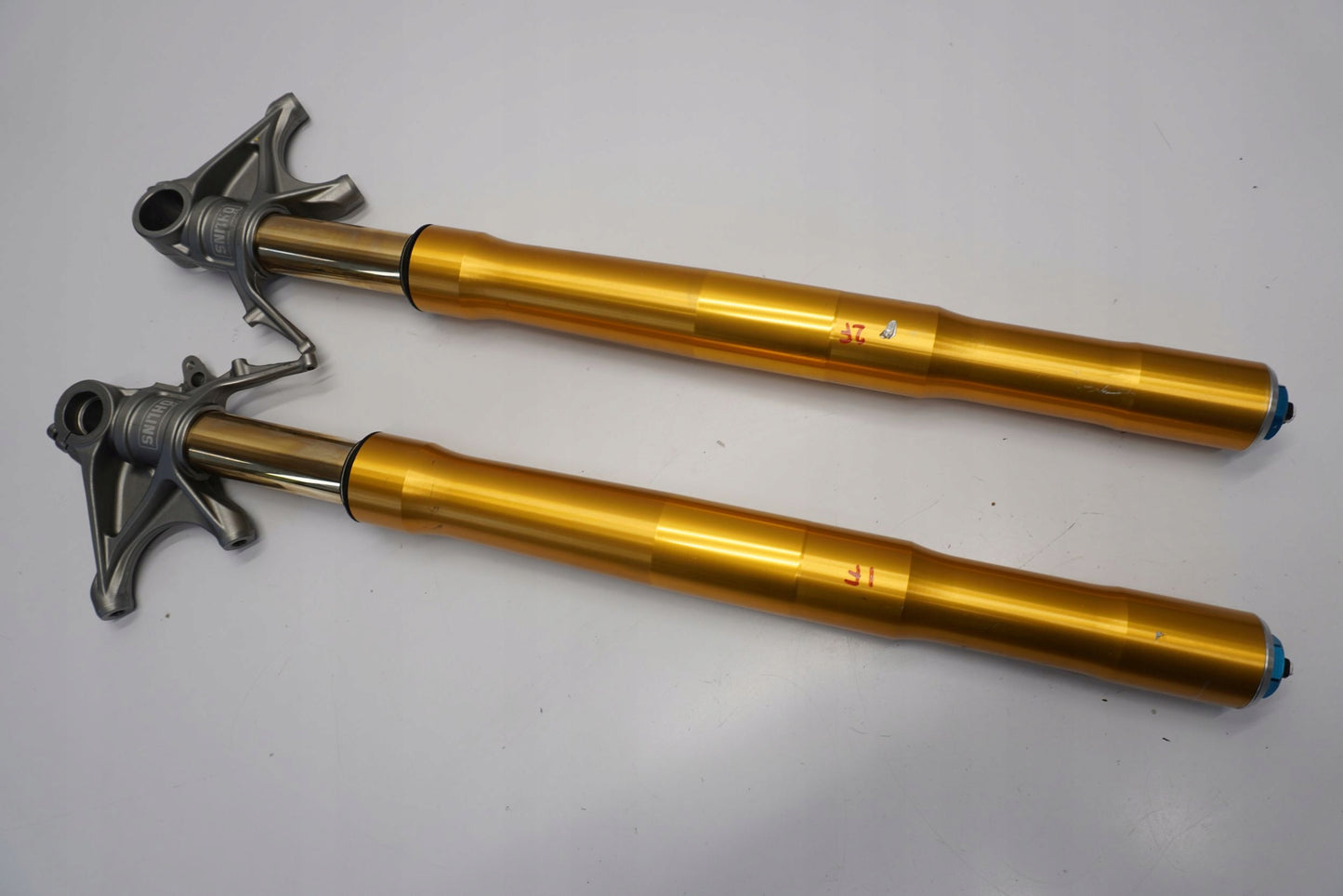 DUCATI PANIGALE 1299 15-18 Öhlins Gabel Gabelholme Fork 11