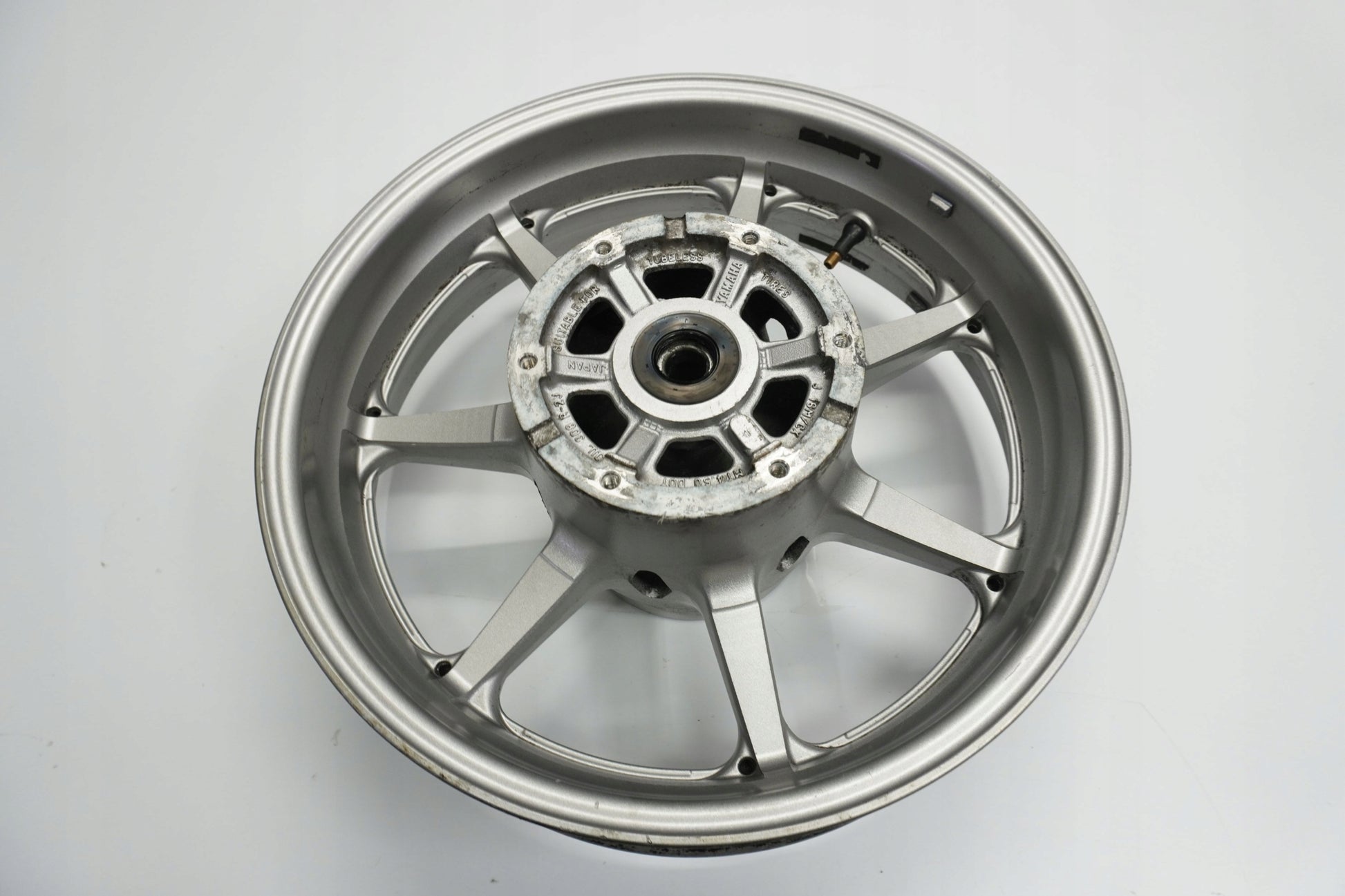 YAMAHA XVS 1300 A MIDNIGHT STAR 07-15 Felge hinten Wheel Hinterrad 3