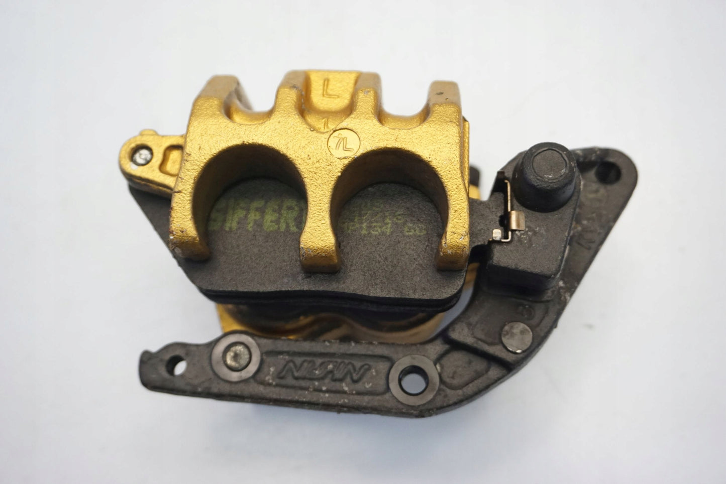 TRIUMPH STREET TRIPLE 675 07-12 Bremse Bremssattel Bremszange vorne links