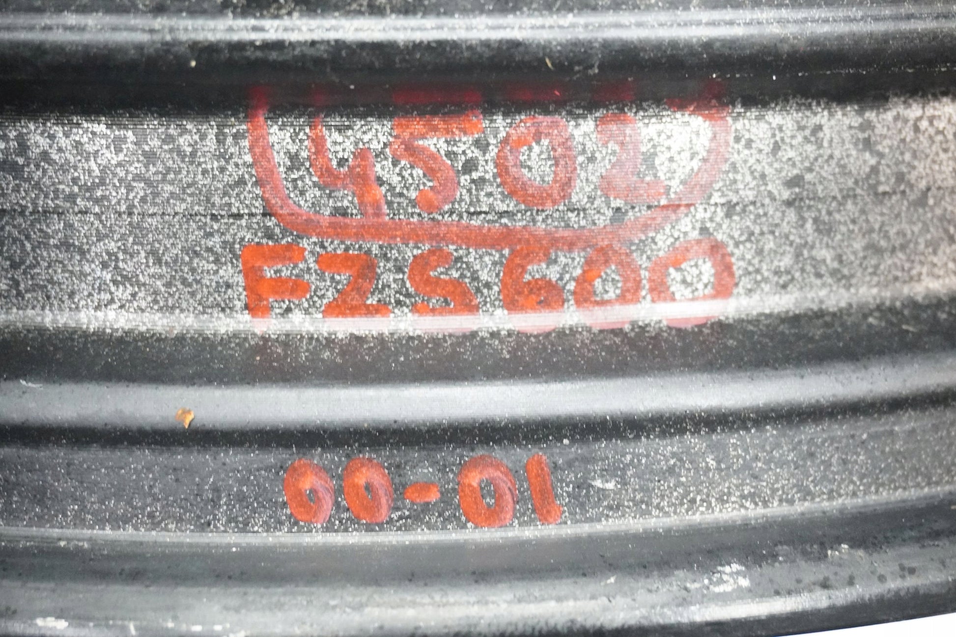 YAMAHA FZS FAZER 600 00-01 Felge vorne Wheel Vorderrad 5