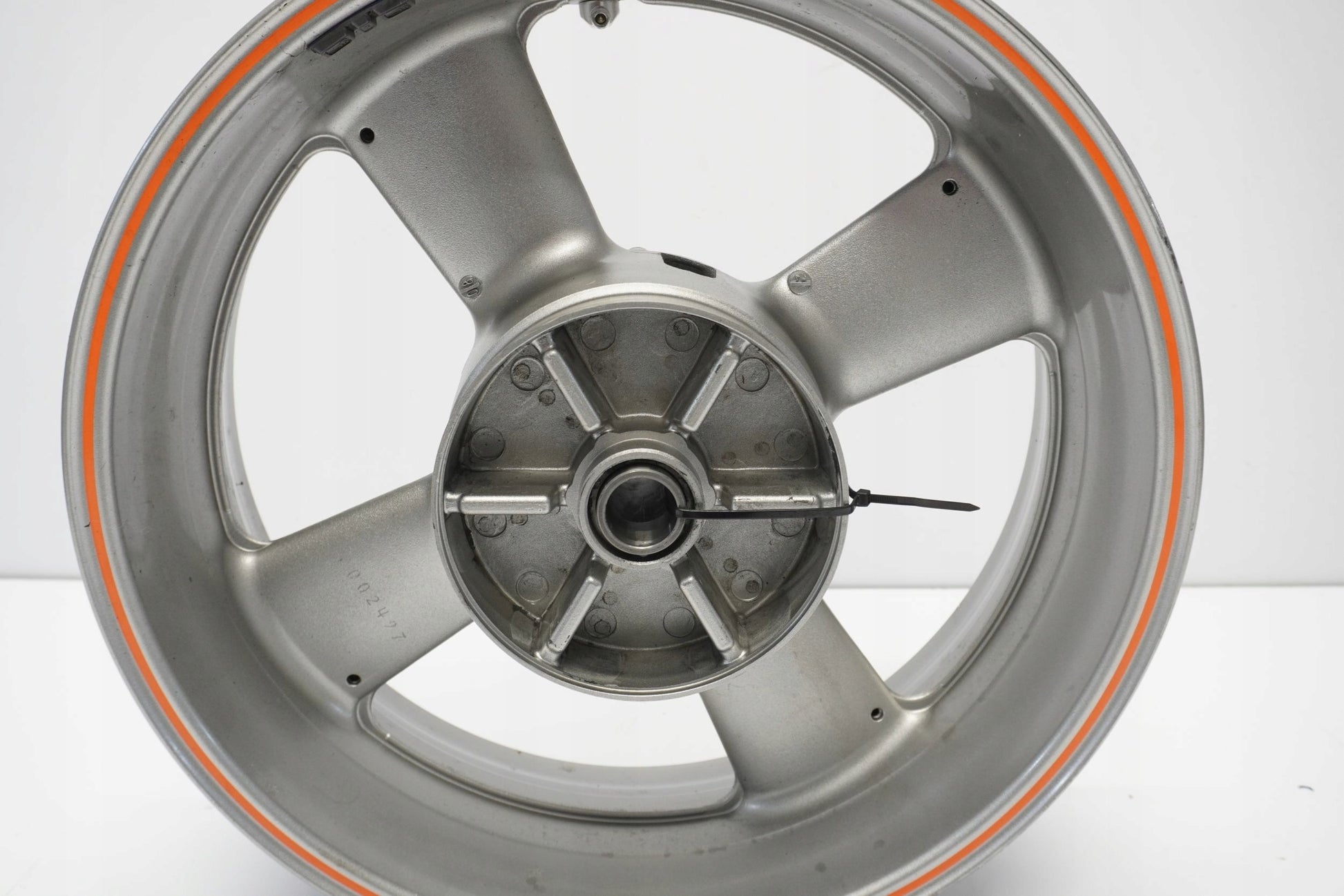 YAMAHA MT-01 1700 05-12 Felge hinten Wheel Hinterrad 10