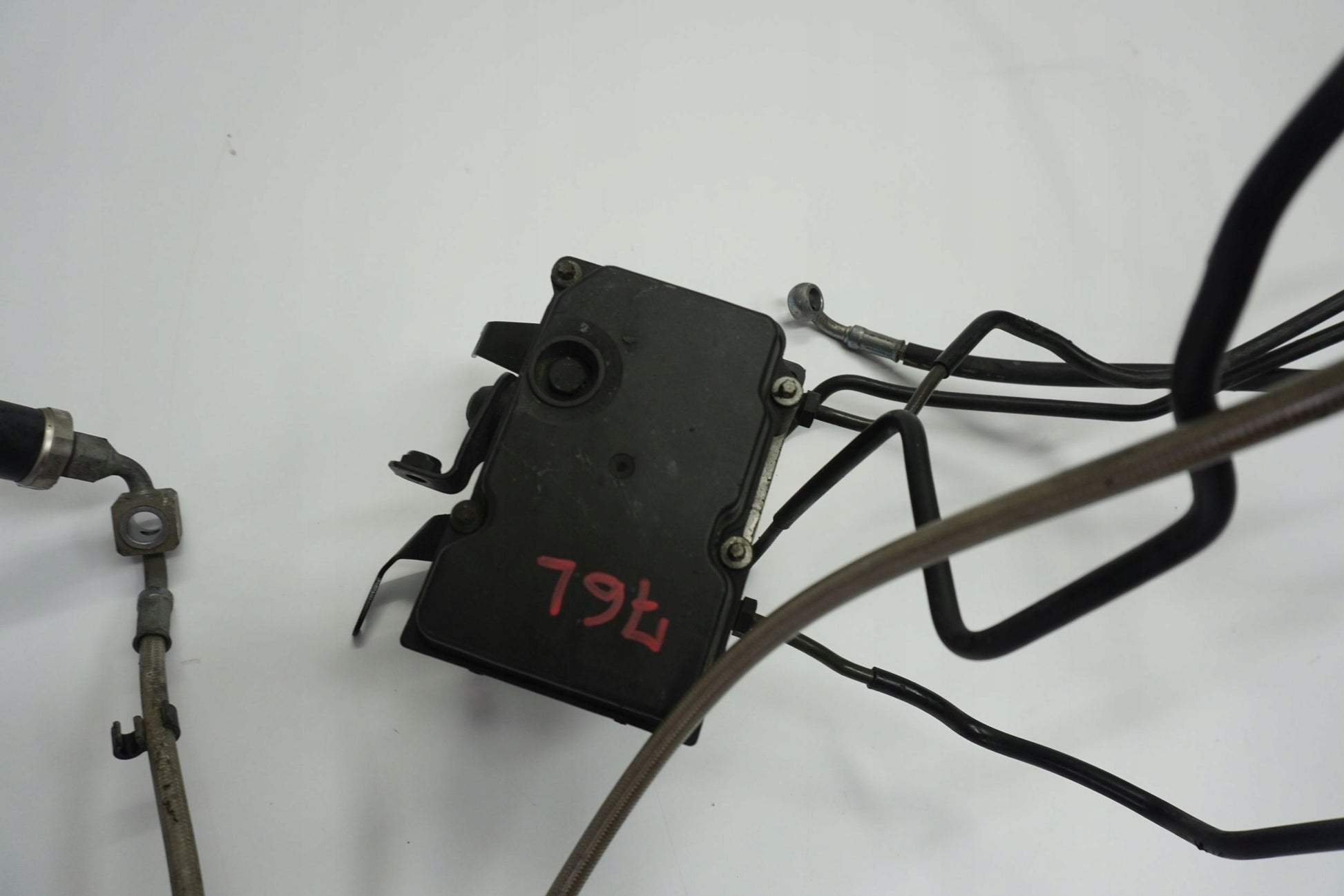 BMW F 800 R 09-14 ABS Pumpe Druckmodulator 5