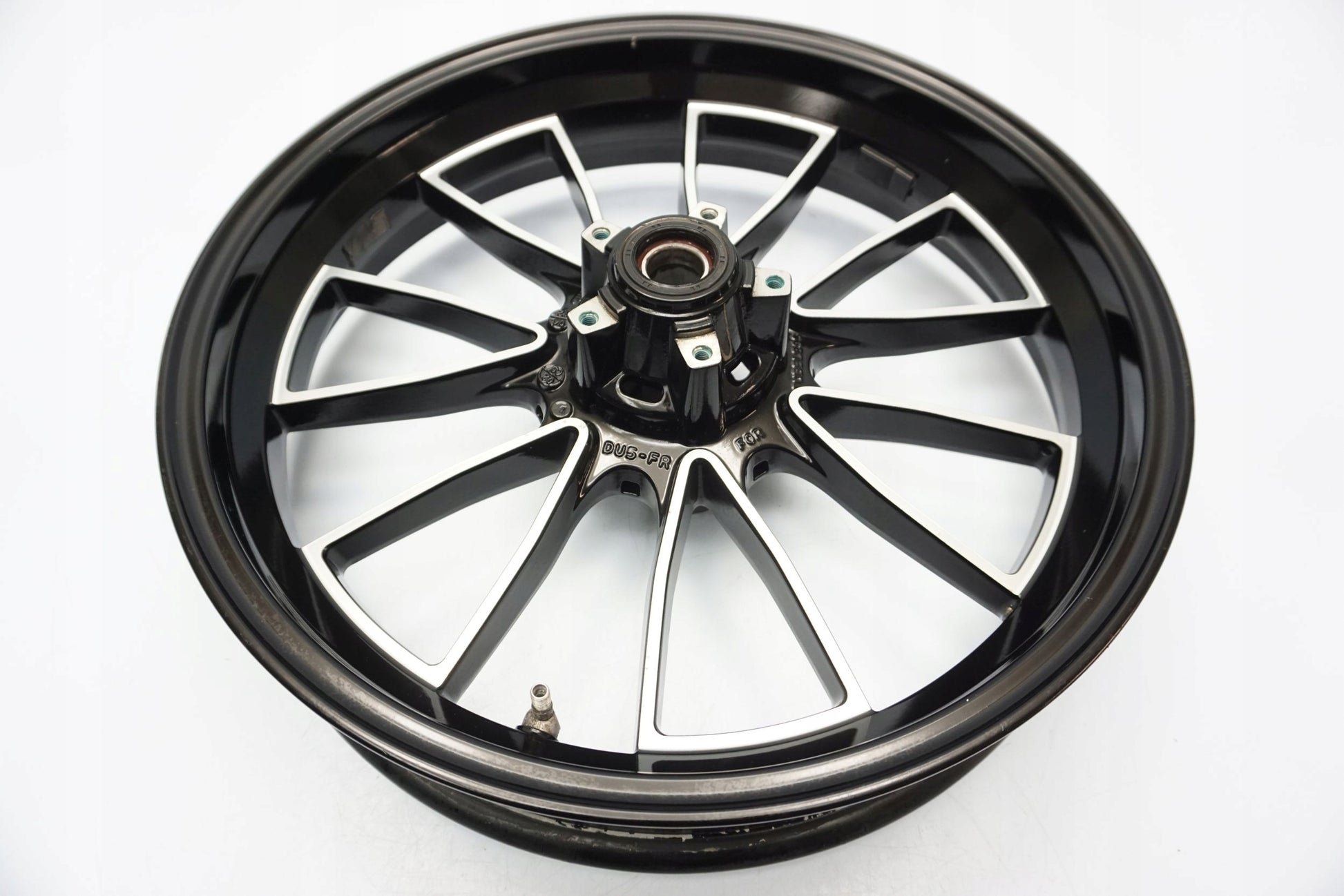 DUCATI DIAVEL 1200 Felge vorne Wheel Vorderrad 6