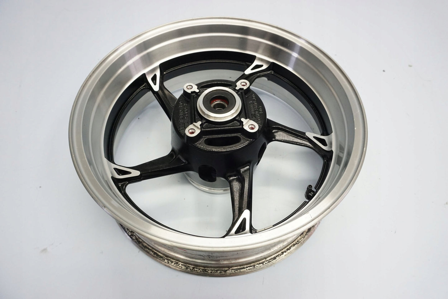 KAWASAKI Z1000 10-13 Felge hinten Wheel Hinterrad 5