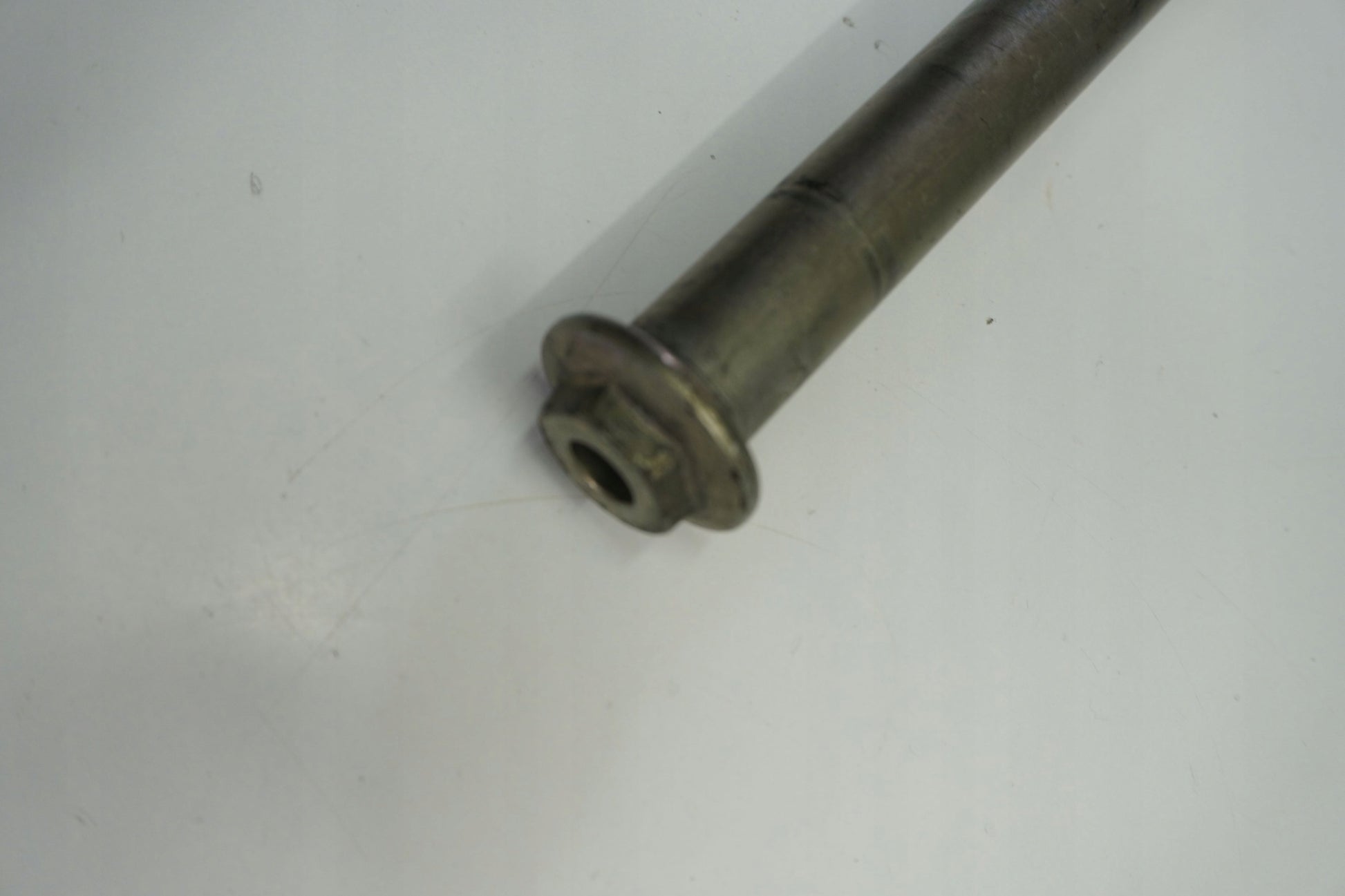 SUZUKI SV 650 X 16- Hinterachse Achse hinten Radachse rear axle 5