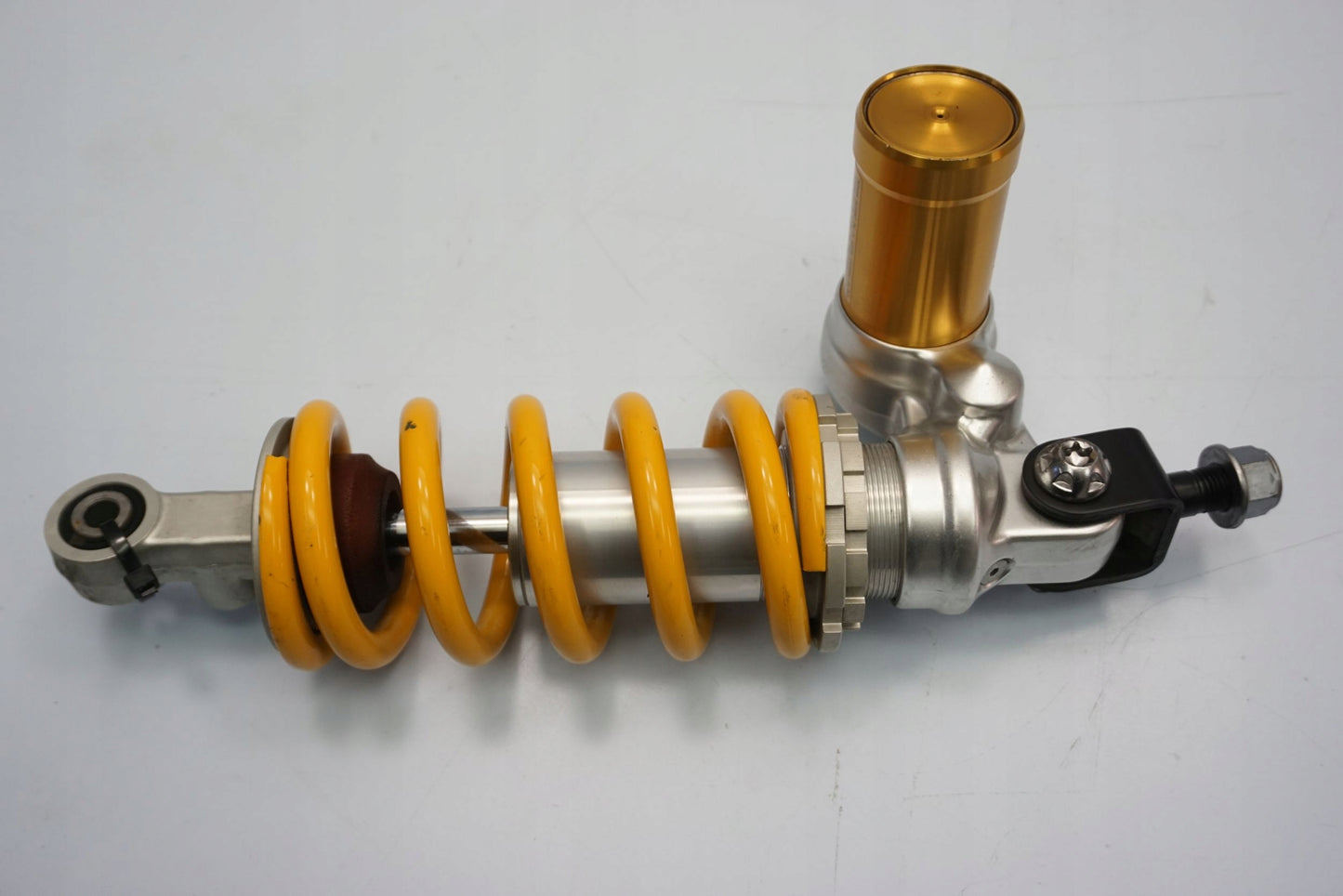 TRIUMPH STREET TRIPLE 765 RS 20- Stoßdämpfer Federbein shock absorber Öhlins 2