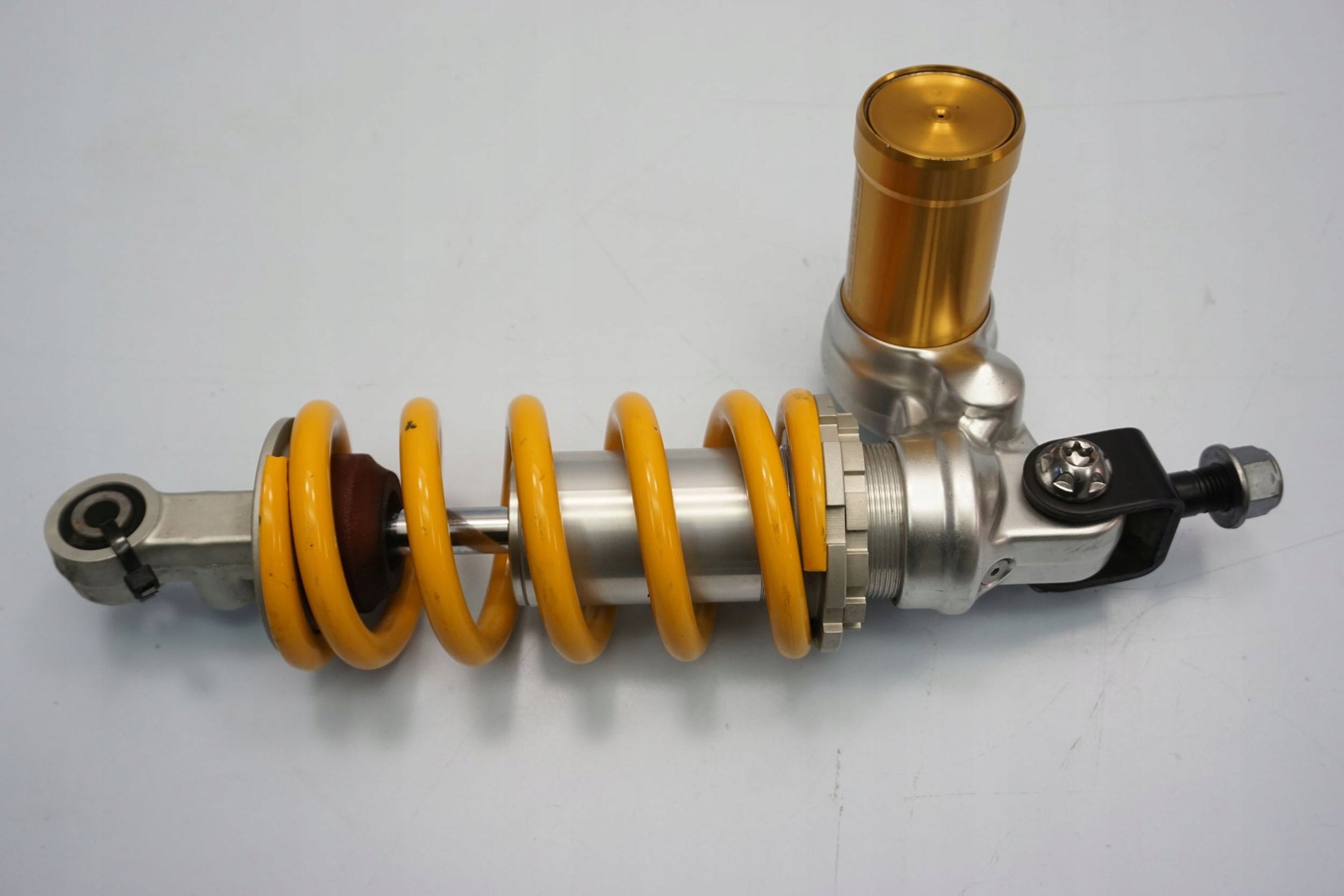 TRIUMPH STREET TRIPLE 765 RS 20- Stoßdämpfer Federbein shock absorber Öhlins 2