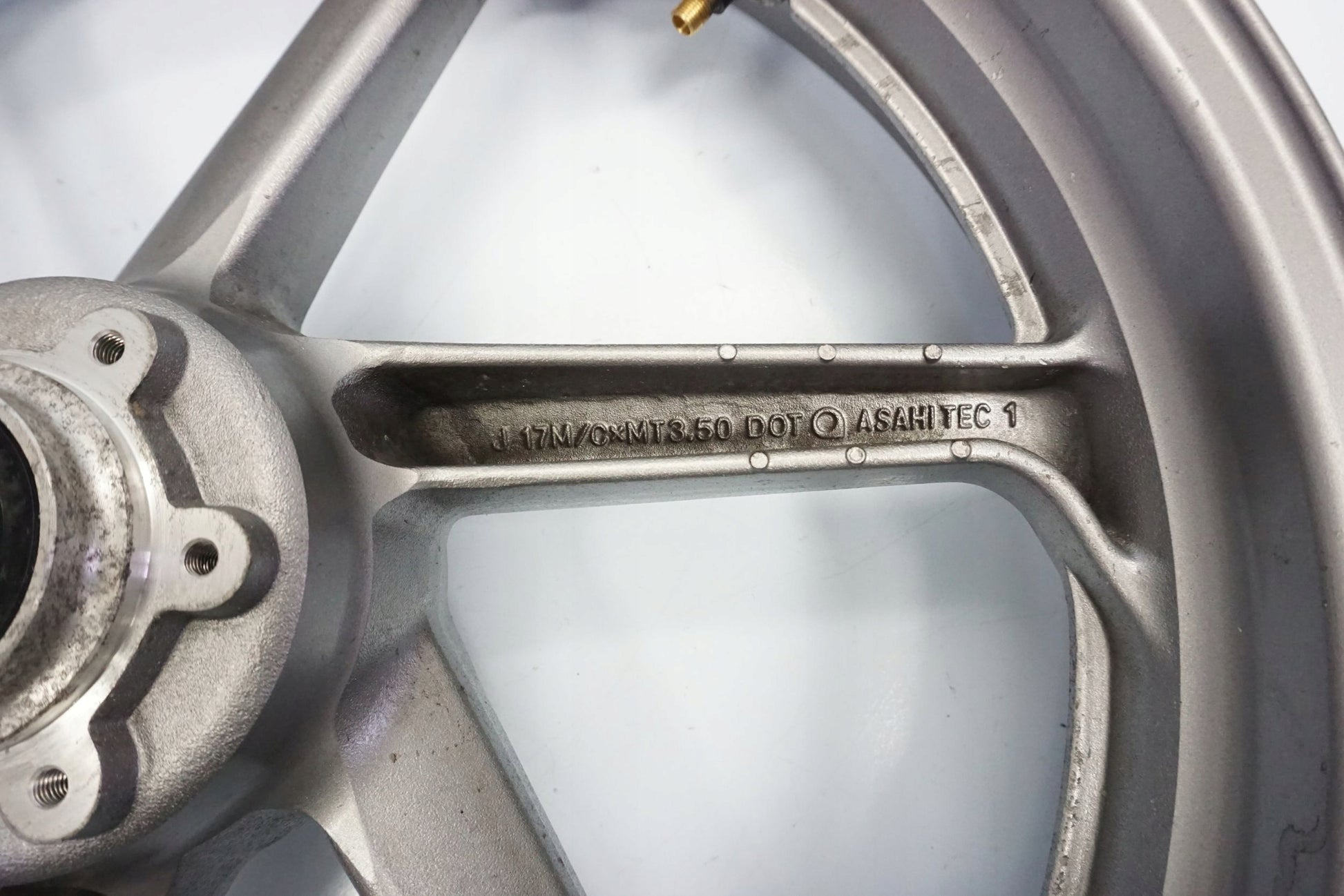 HONDA VFR 800 V-TEC 02-12 Felge vorne Wheel Vorderrad 6