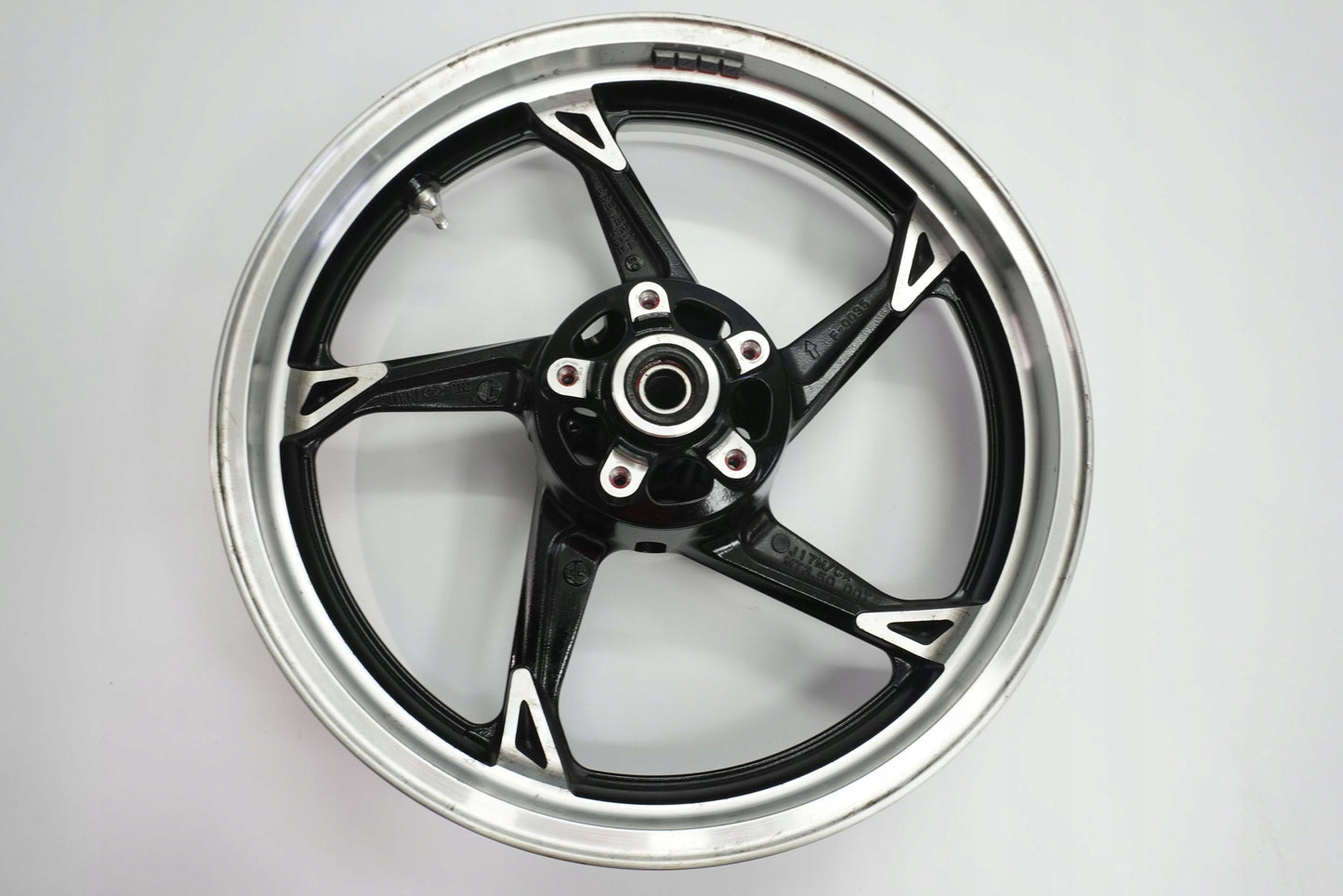 KAWASAKI Z1000 10-13 Felge vorne Wheel Vorderrad 5