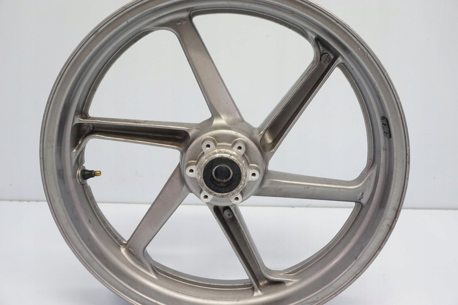 HONDA VFR 800 V-TEC 02-12 Felge vorne Wheel Vorderrad 4
