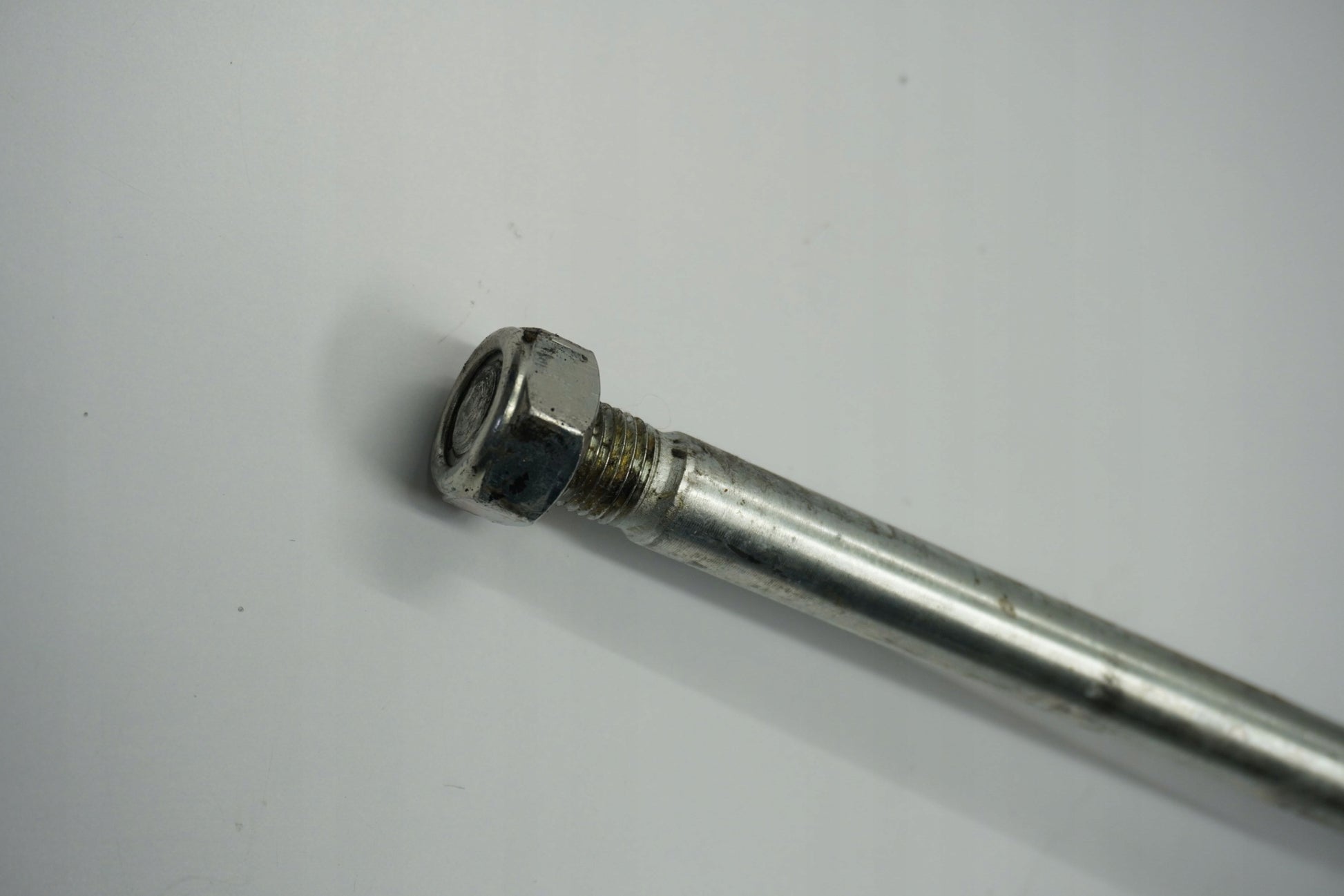 KTM 125 DUKE 17-23 Hinterachse Achse hinten Radachse rear axle 2