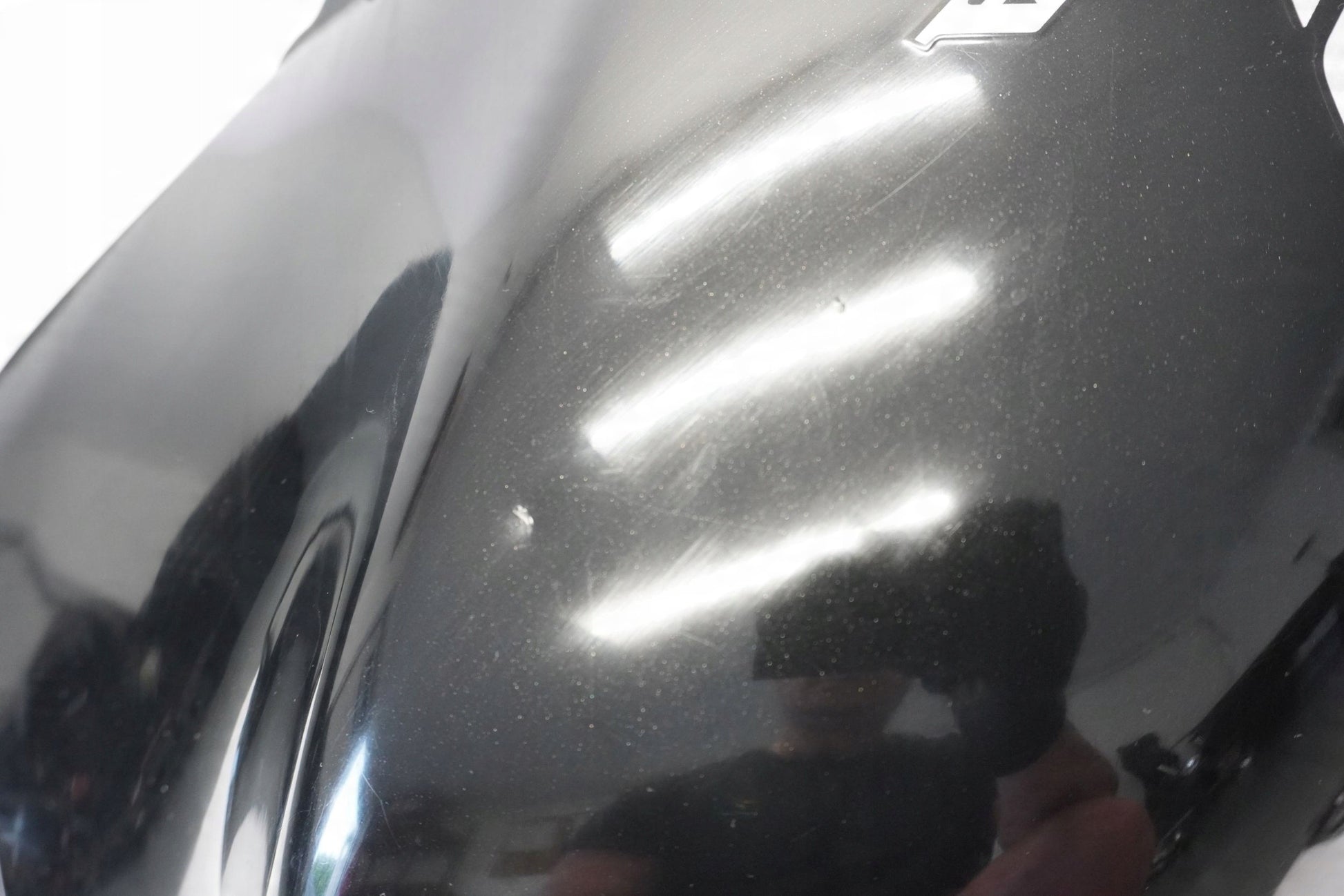 HONDA CBR 1100 XX 96-06 Kraftstofftank Benzintank Fuel Tank 8