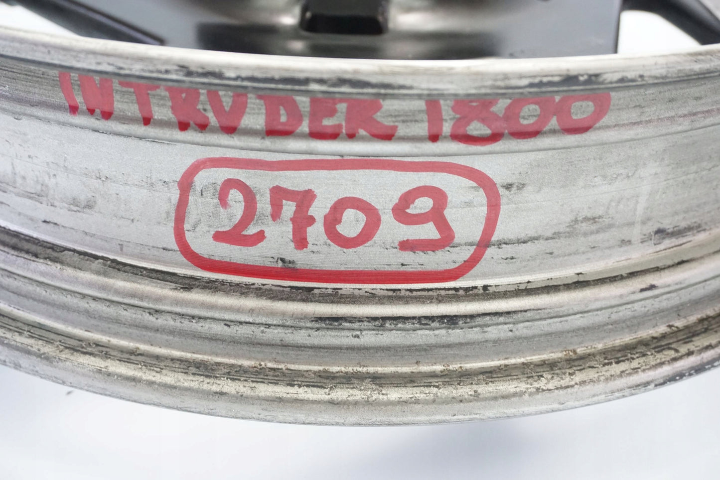 SUZUKI M 1800 R INTRUDER 06- Felge vorne Wheel Vorderrad 4