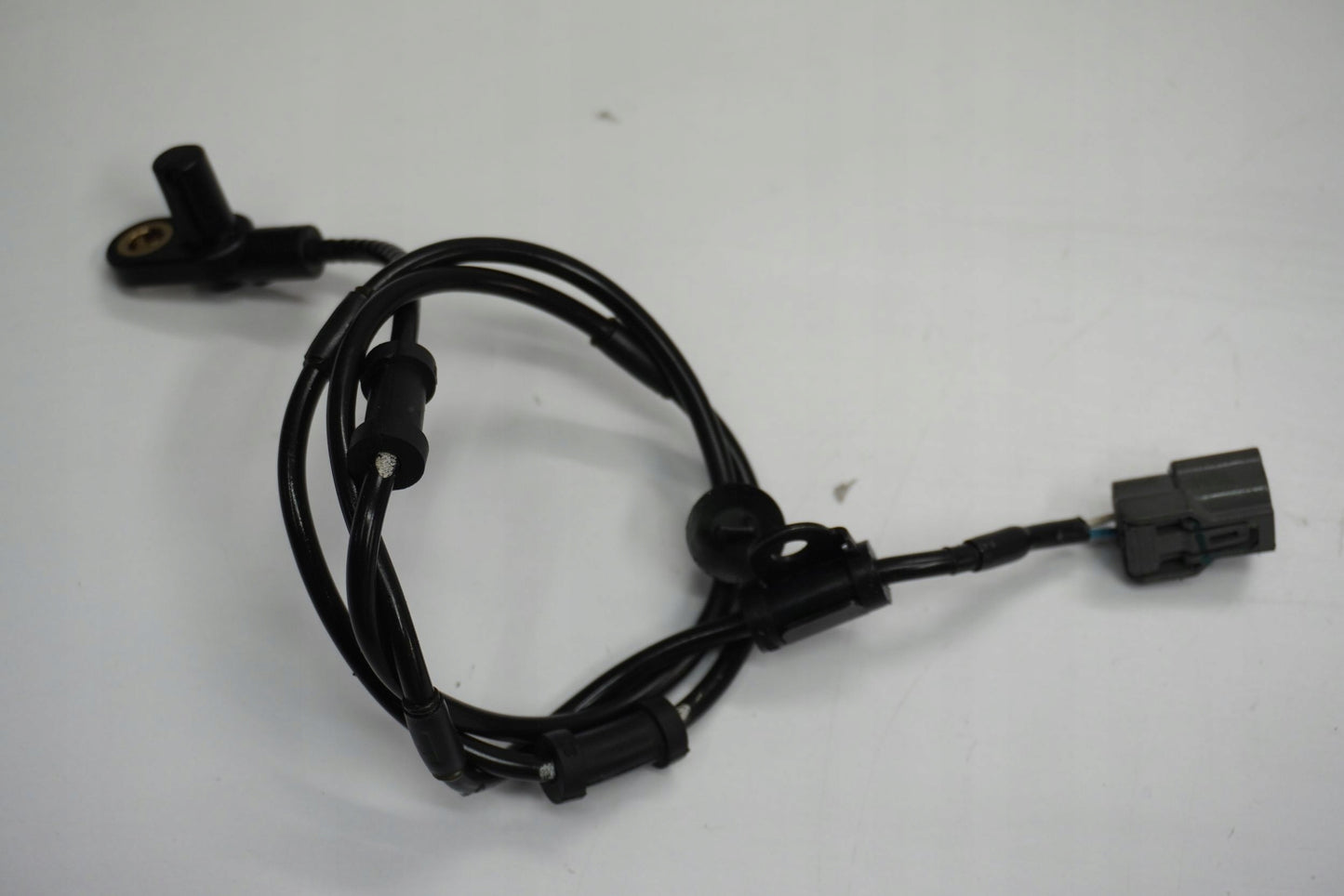 HONDA CB 125 R JC79 18-20 ABS Sensor vorne 4