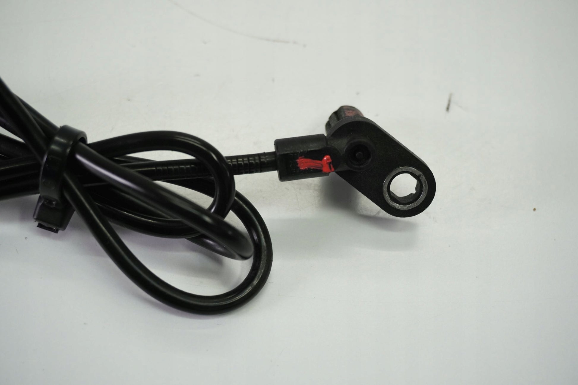 SUZUKI GSX-S 750 17-23 ABS Sensor hinten 6