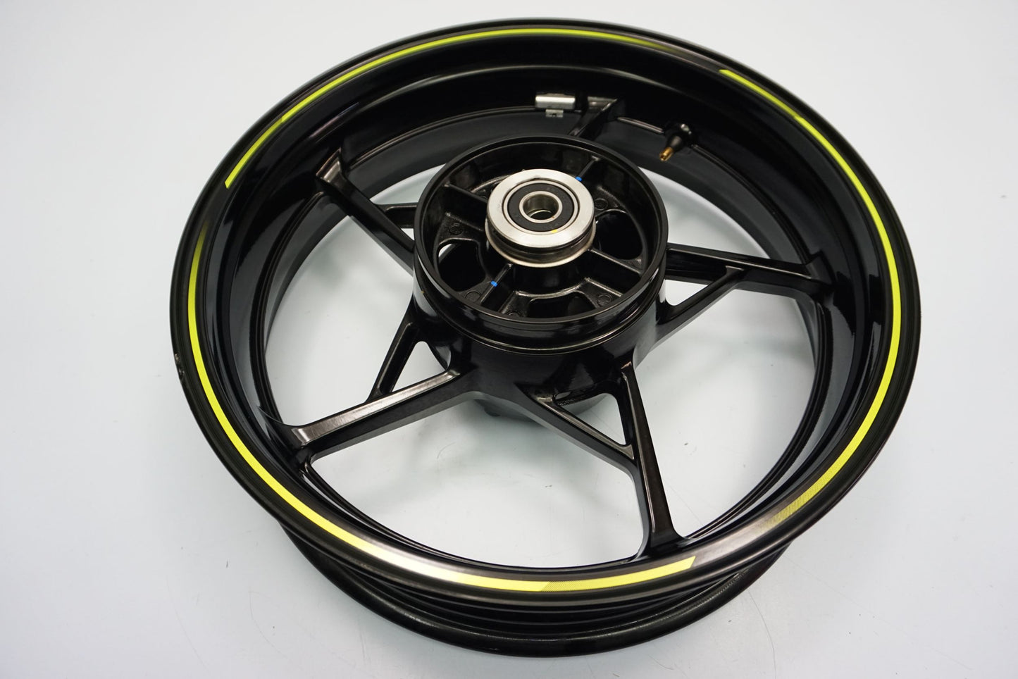 KAWASAKI Z 650 20-22 Felge hinten Wheel Hinterrad 8