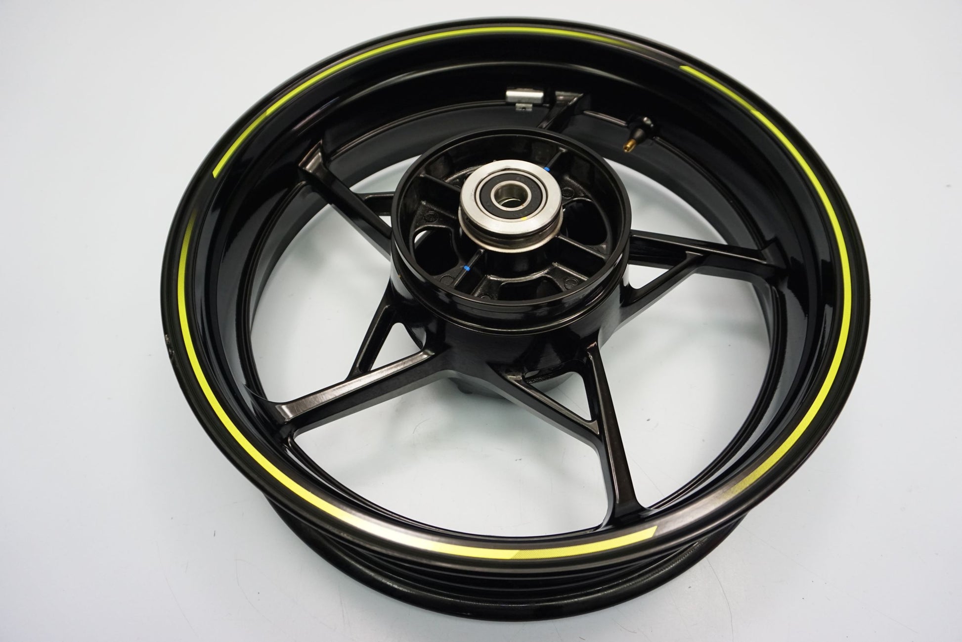 KAWASAKI Z 650 20-22 Felge hinten Wheel Hinterrad 8
