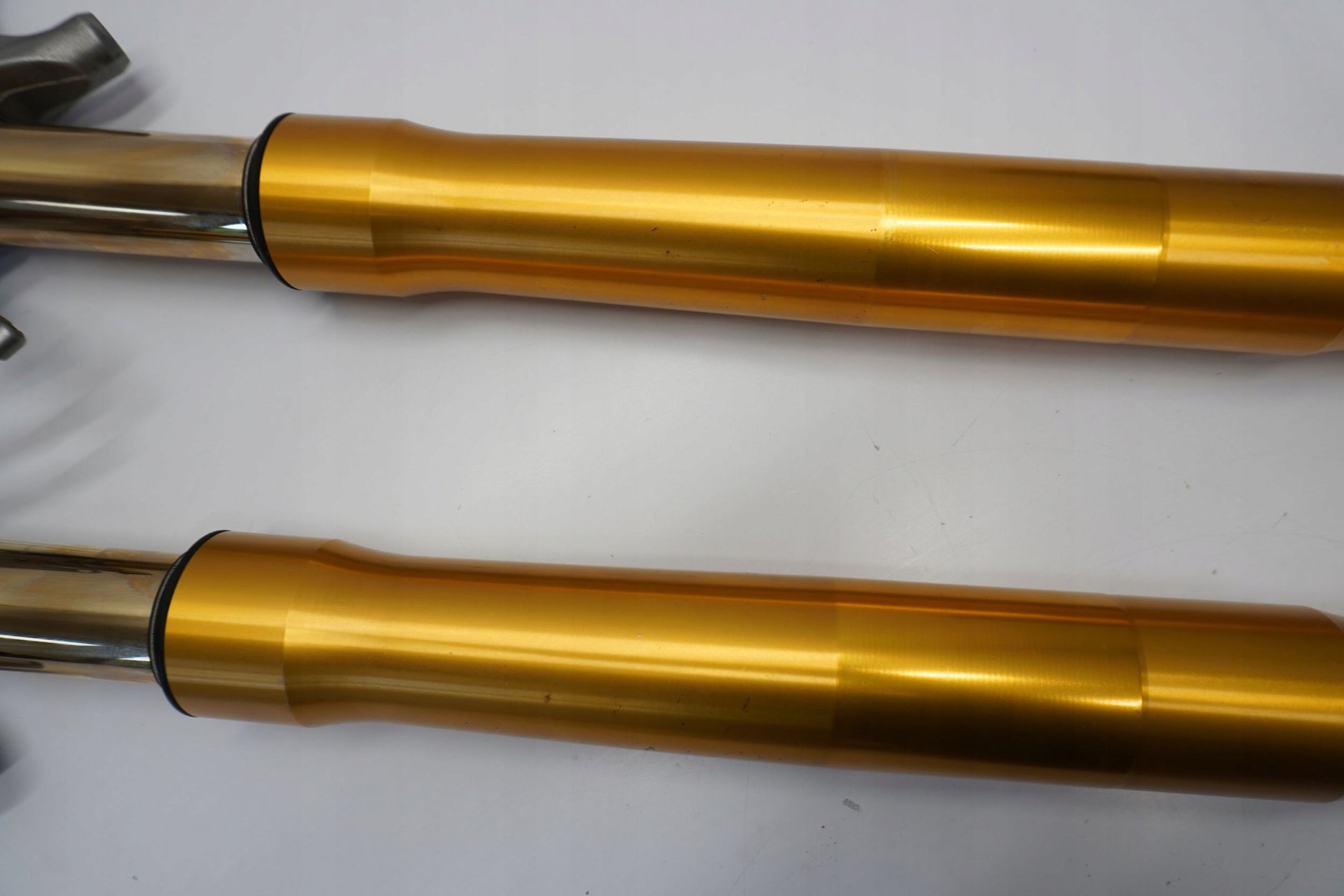 DUCATI PANIGALE 1299 15-18 Öhlins Gabel Gabelholme Fork 2