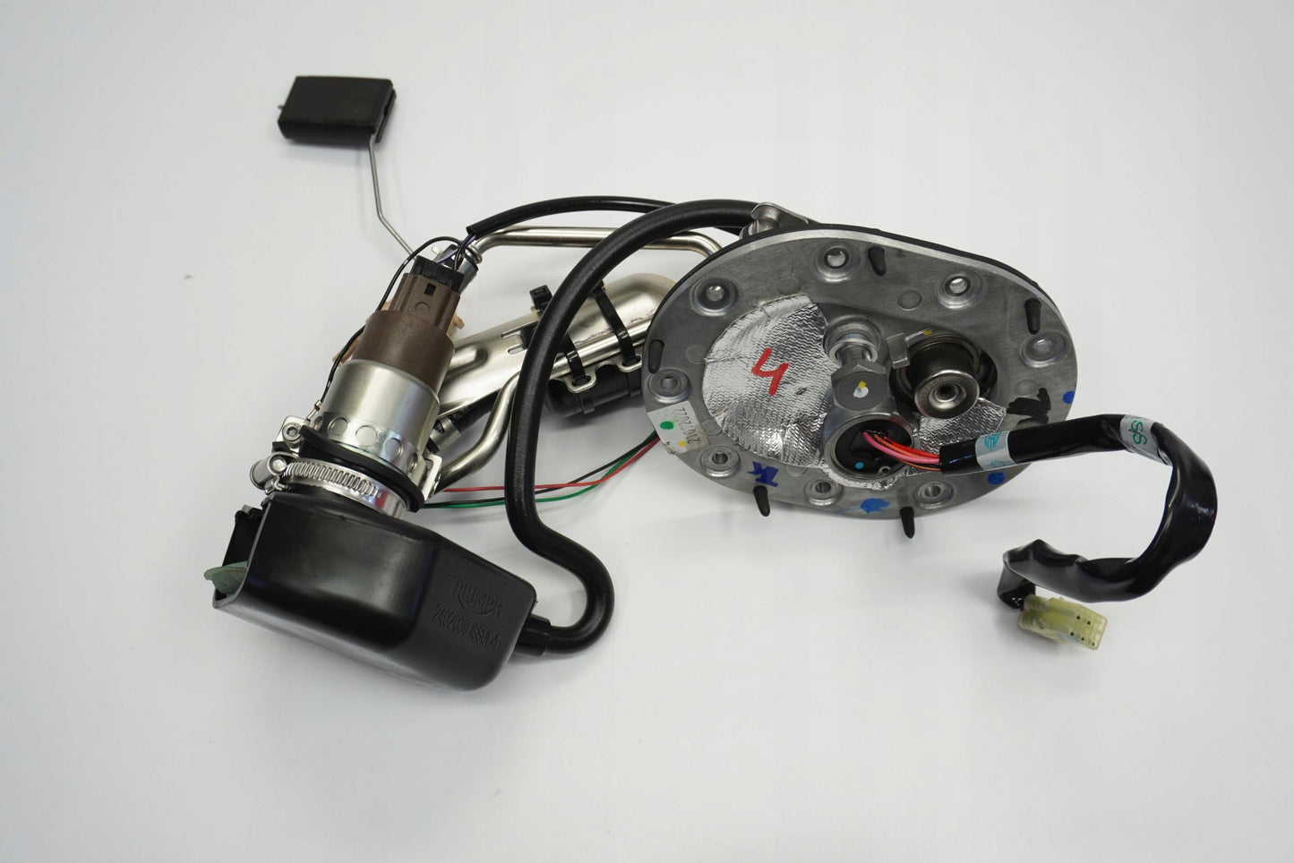 TRIUMPH ROCKET 3 R 20- Benzinpumpe Kraftstoffpumpe Fuel Pump 2