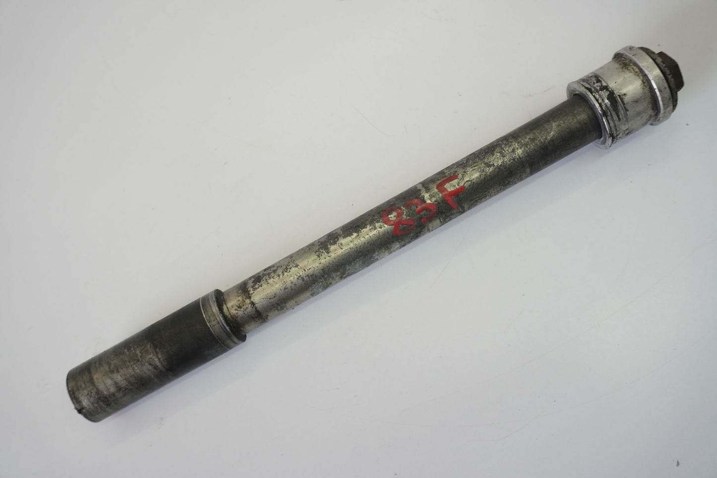 BMW F 800 GS 08-15 Vorderachse Achse vorne Radachse front axle 5