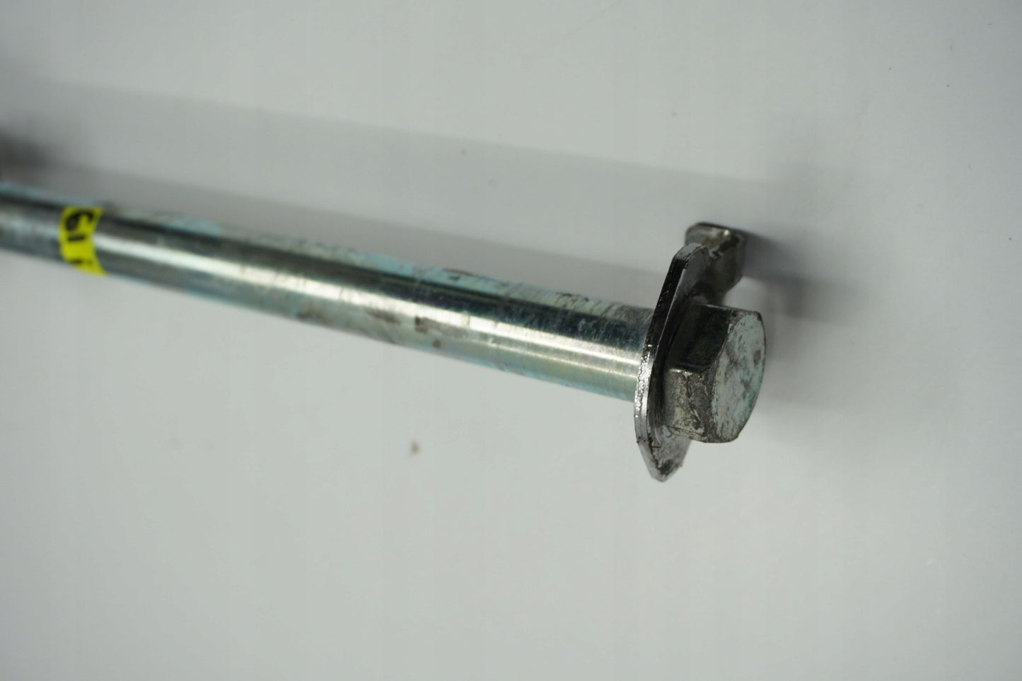 YAMAHA WR 125 R 09-14 Hinterachse Achse hinten Radachse rear axle 3