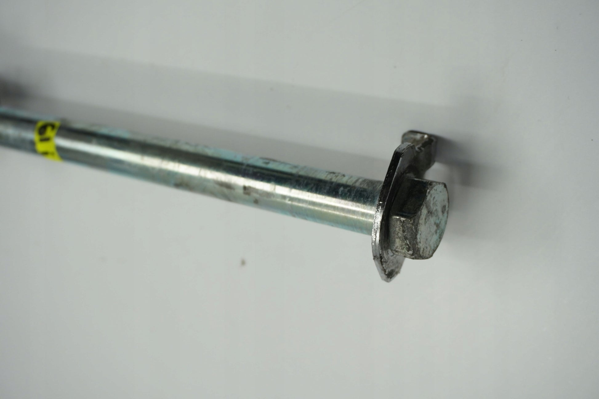 YAMAHA WR 125 R 09-14 Hinterachse Achse hinten Radachse rear axle 3