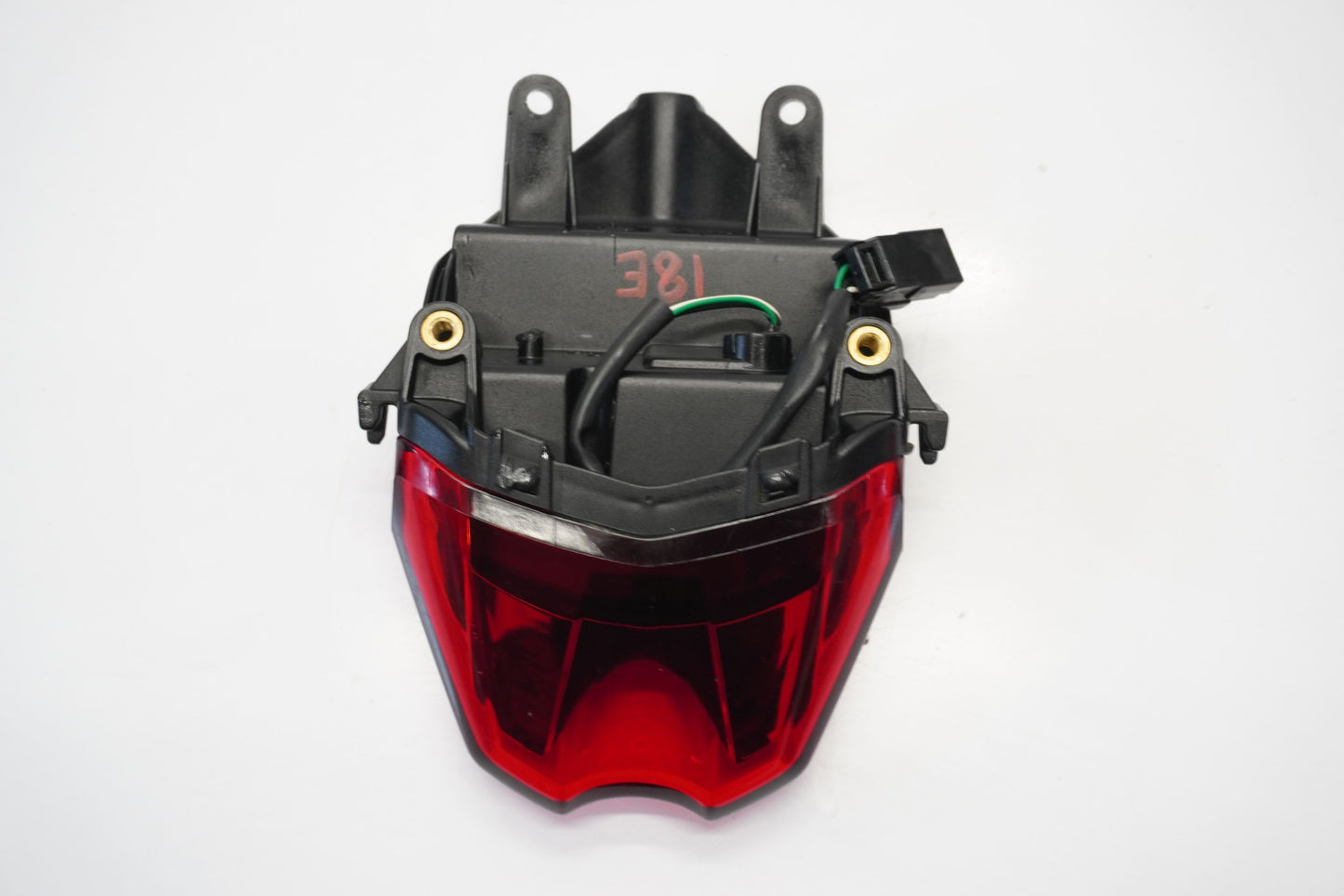 TRIUMPH STREET TRIPLE 675 13-17 Rücklicht 7