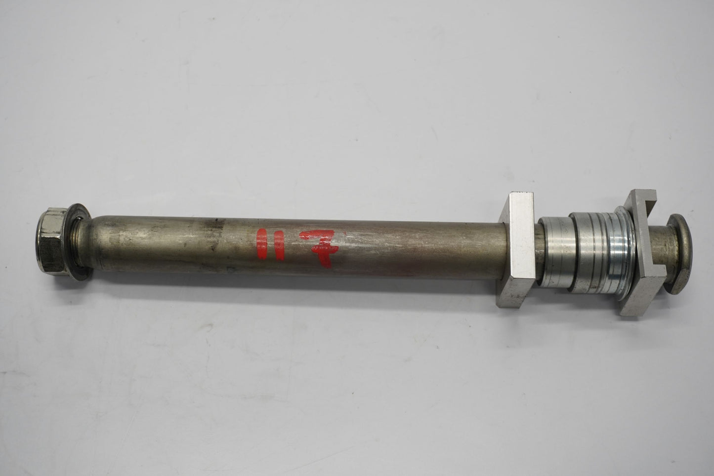 YAMAHA MT-09 21-23 Hinterachse Achse hinten Radachse rear axle 2