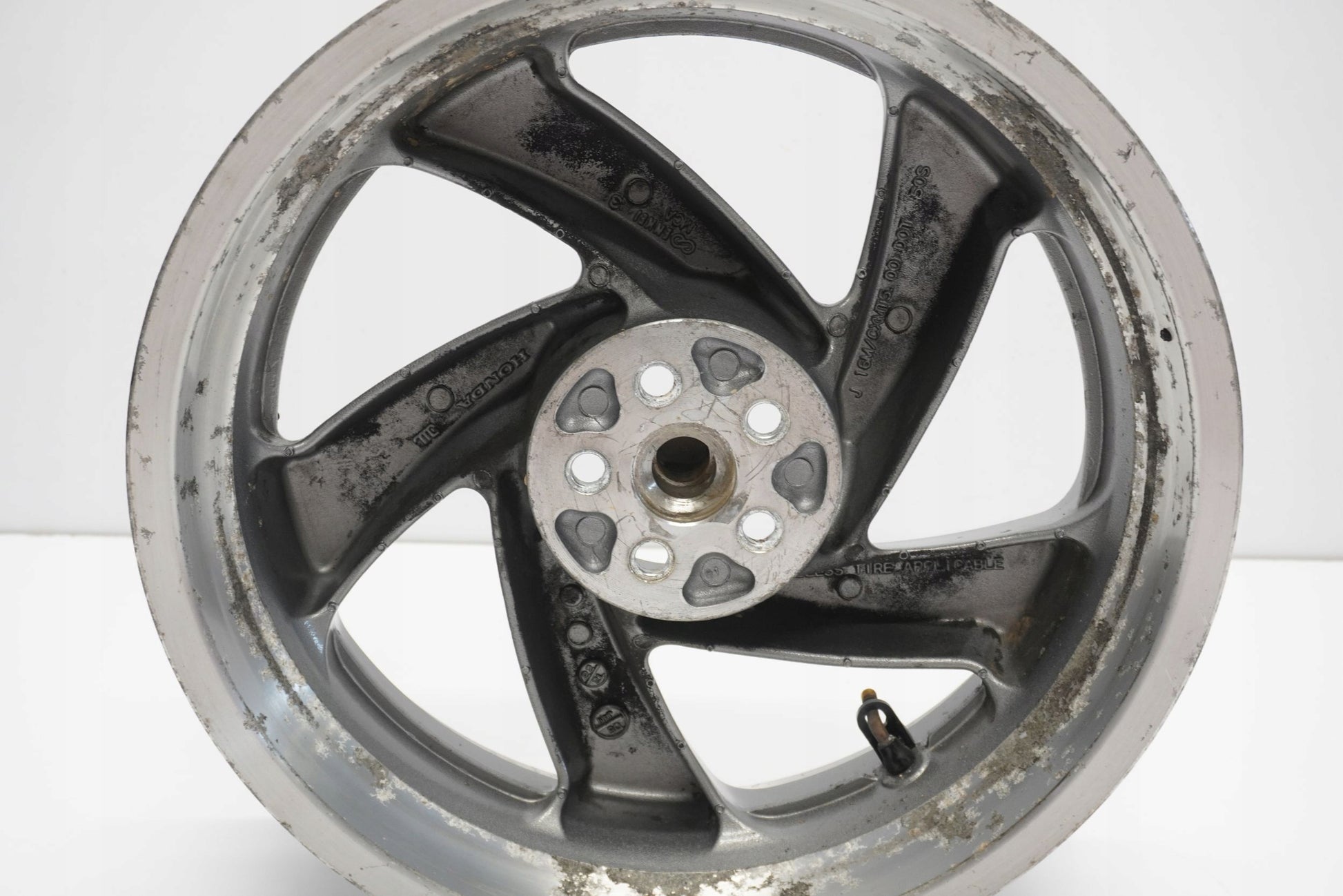 HONDA GL 1800 GOLDWING 01-05 Felge hinten Wheel Hinterrad 12