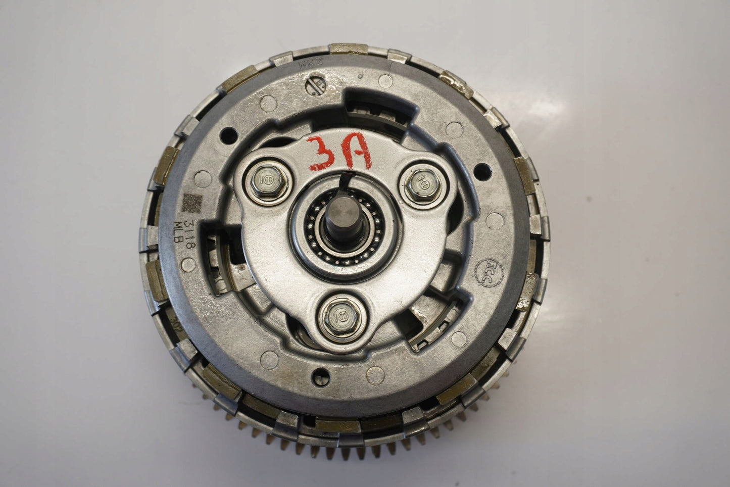 HONDA CB 750 HORNET 23- Kupplung Kupplungskorb Clutch 2