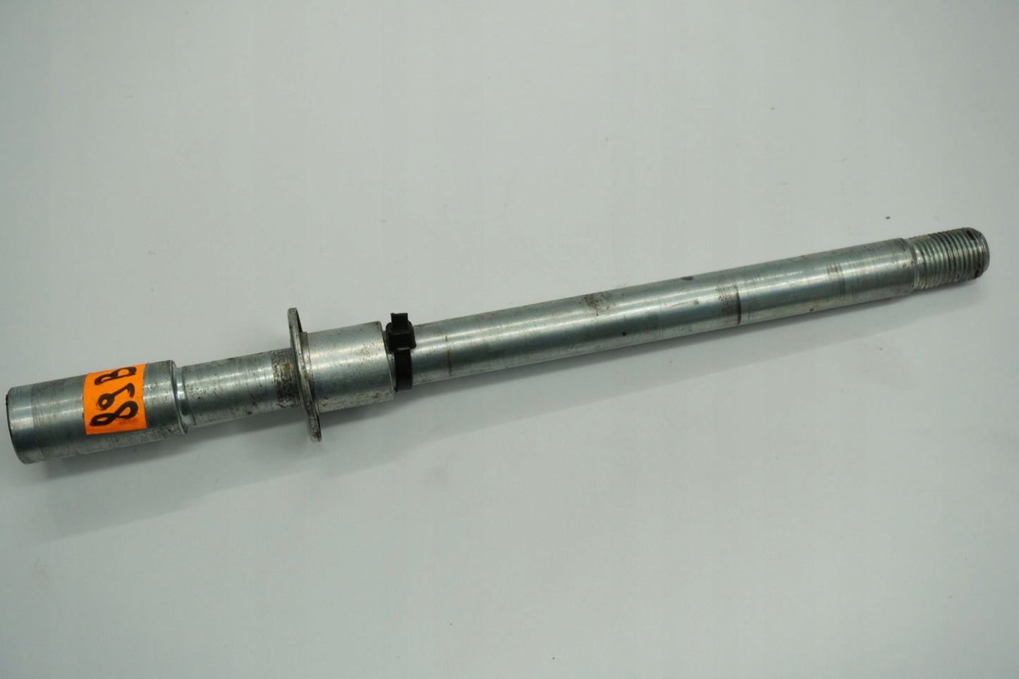 SUZUKI INTRUDER 800 05- Vorderachse Achse vorne Radachse front axle 4