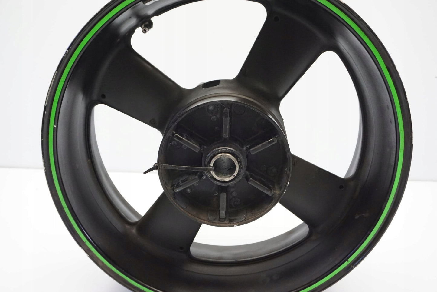 YAMAHA MT-01 1700 05-12 Felge hinten Wheel Hinterrad 6