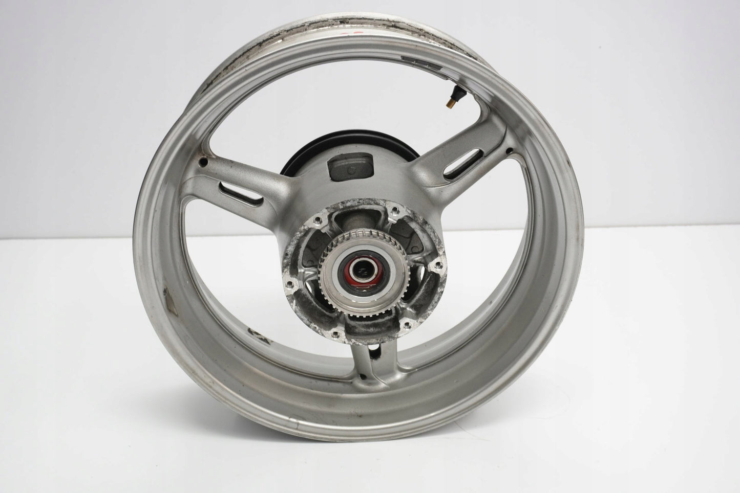 YAMAHA FJR 1300 01-05 Felge hinten Wheel Hinterrad 8