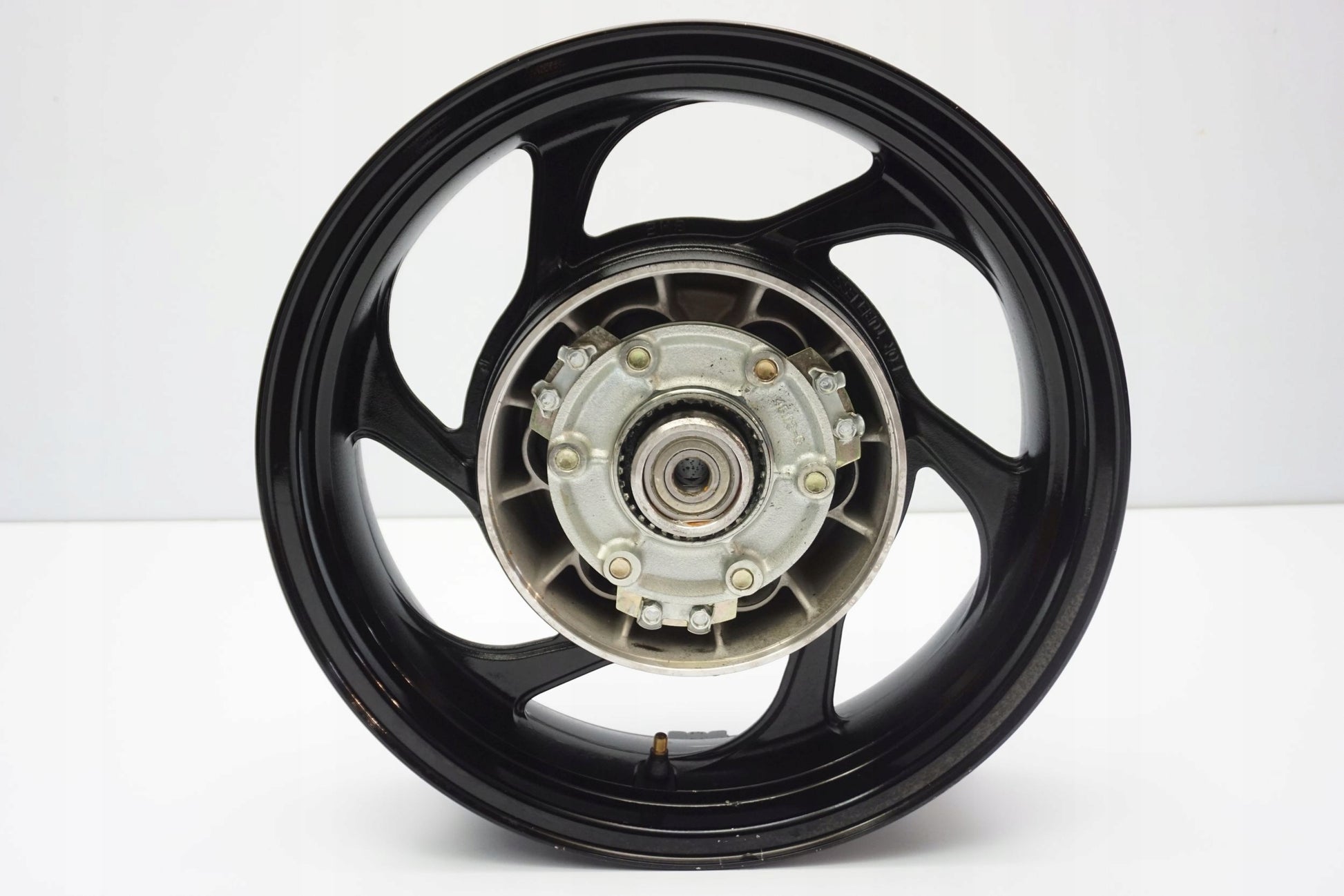 SUZUKI INTRUDER M-800 05-08 Felge hinten Wheel Hinterrad 8