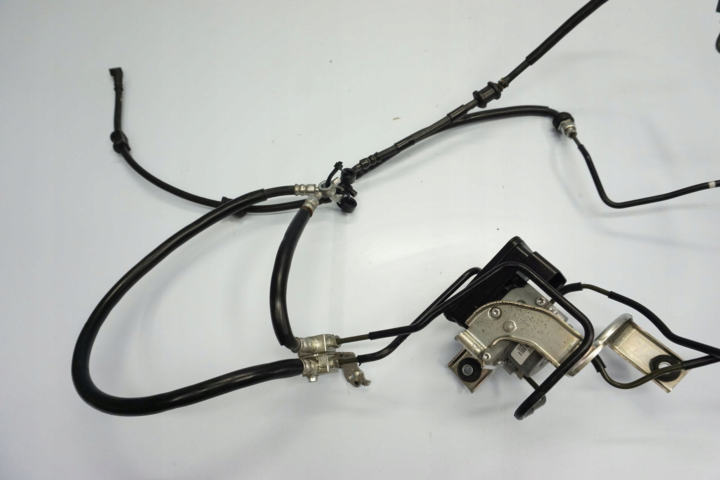 SUZUKI GSX-S 750 17-23 ABS Pumpe Druckmodulator 4