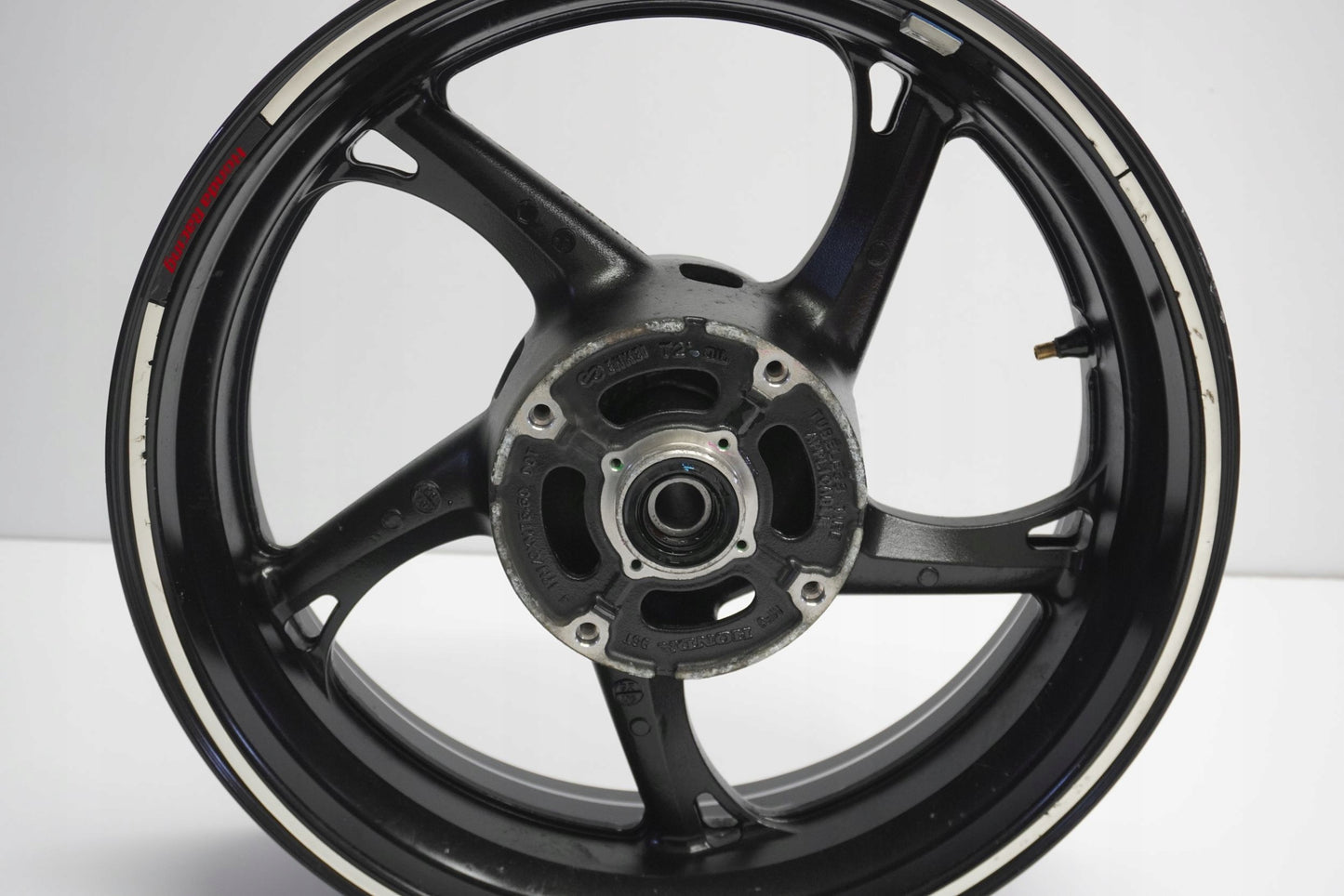 HONDA CB 600 F HORNET PC41 07-12 Felge hinten Wheel Hinterrad 2