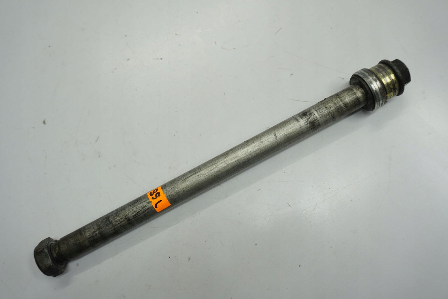 HONDA CBR 600 F4i PC35 01-06 Hinterachse Achse hinten Radachse rear axle 5