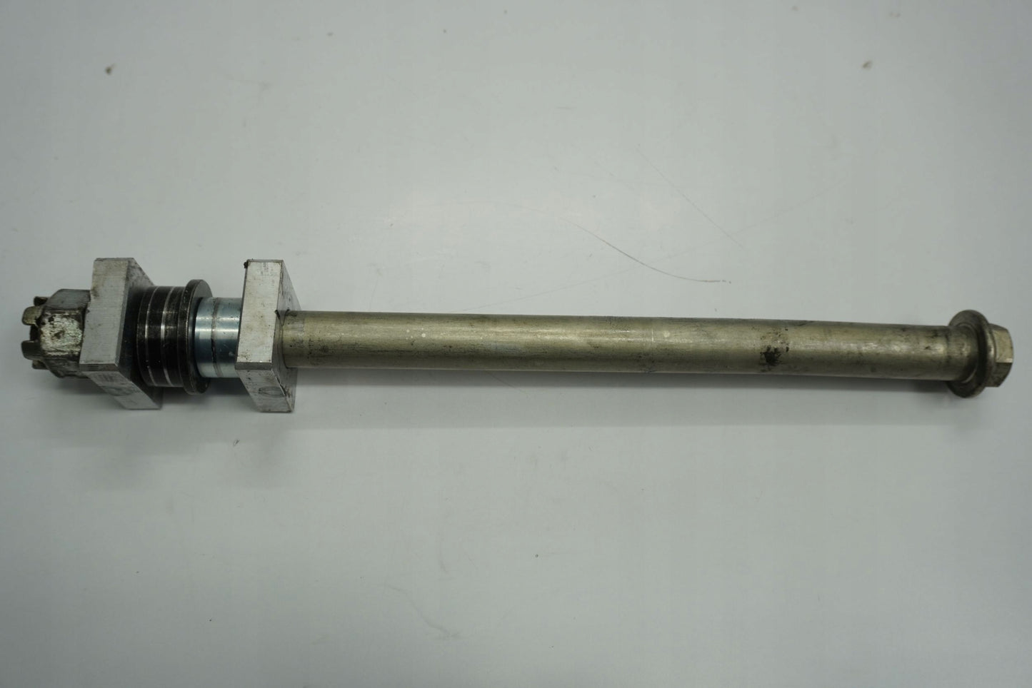 KAWASAKI Z 900 RS 18- Hinterachse Achse hinten Radachse rear axle 2