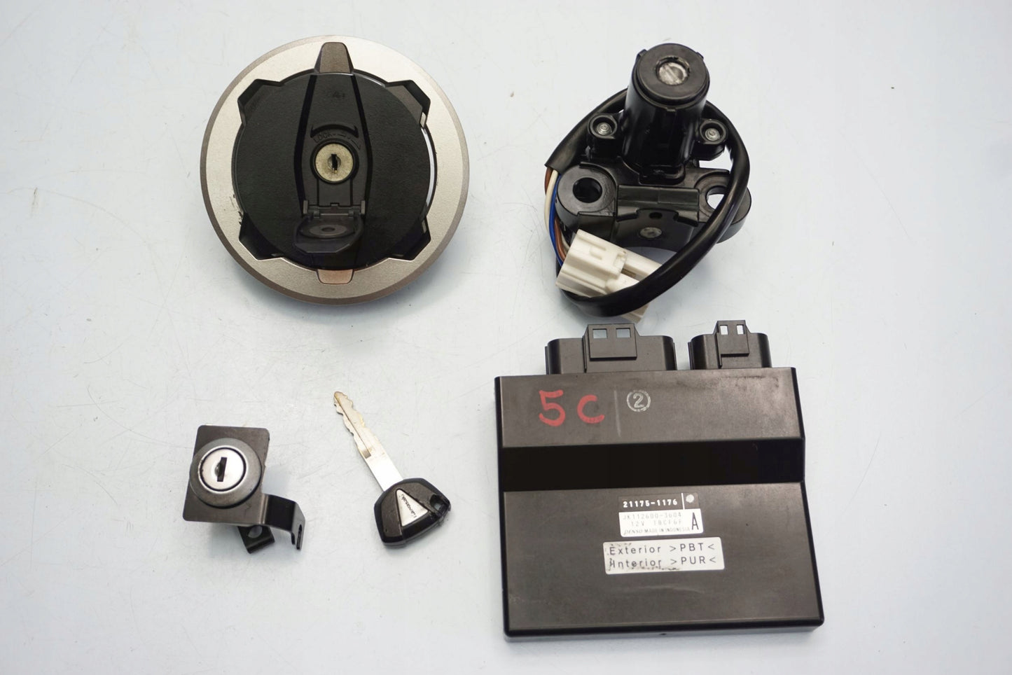 KAWASAKI Z 650 17-19 Schlosssatz Zündschloss Lock Set 2