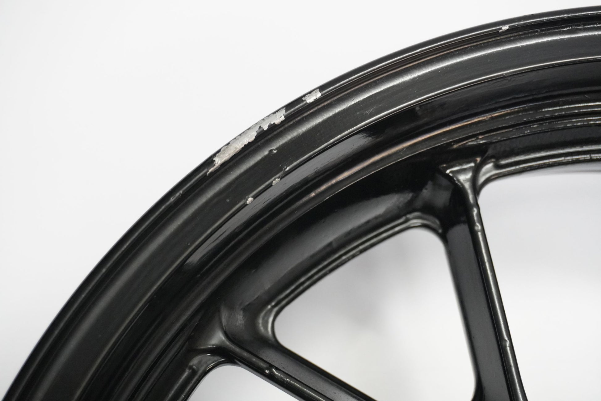 KAWASAKI GTR 1400 10-14 Felge vorne Wheel Vorderrad 12