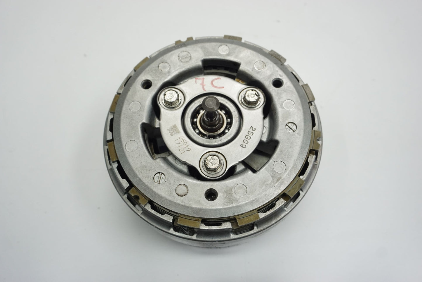 DUCATI MONSTER 821 18-20 Kupplung Kupplungskorb Clutch 3